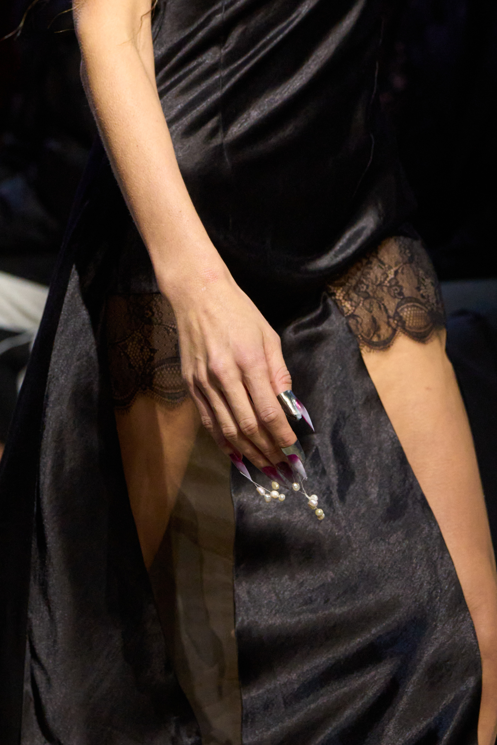 Di Petsa Fall 2025 Fashion Show Details