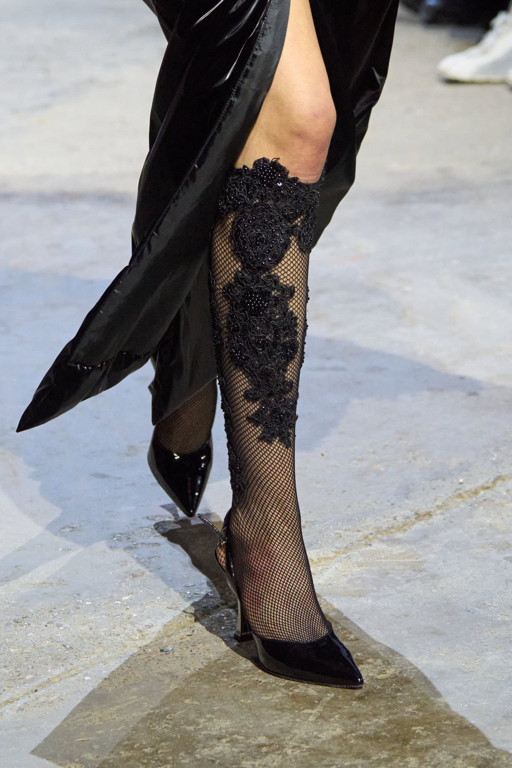 Di Petsa Fall 2025 Fashion Show Details