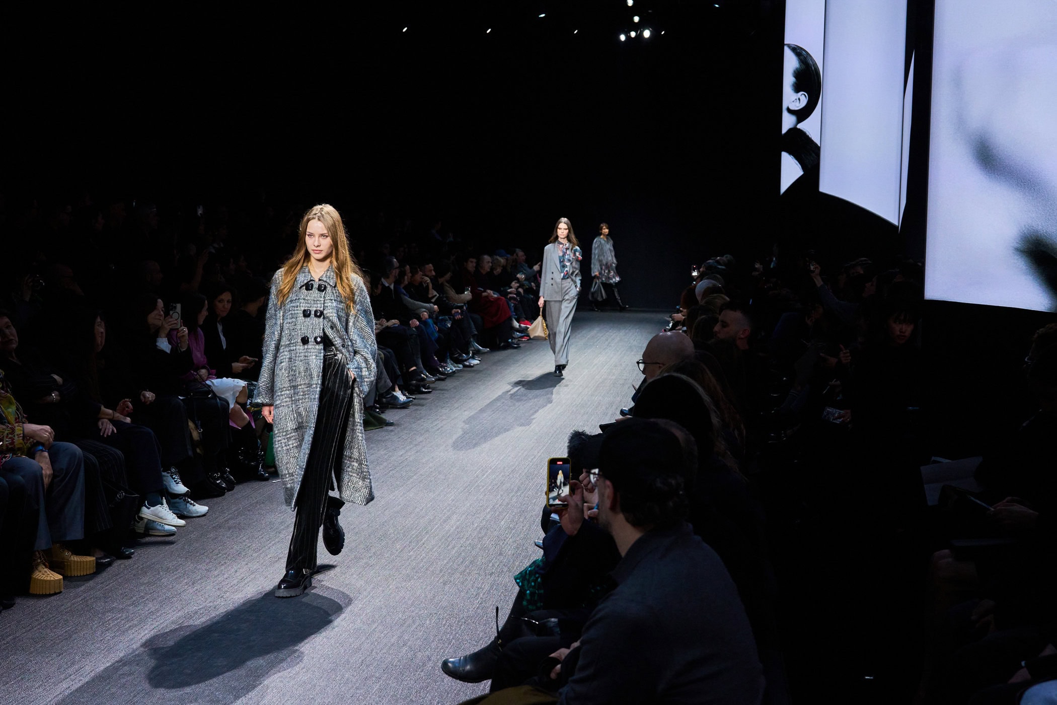 Emporio Armani Fall 2025 Fashion Show Atmosphere