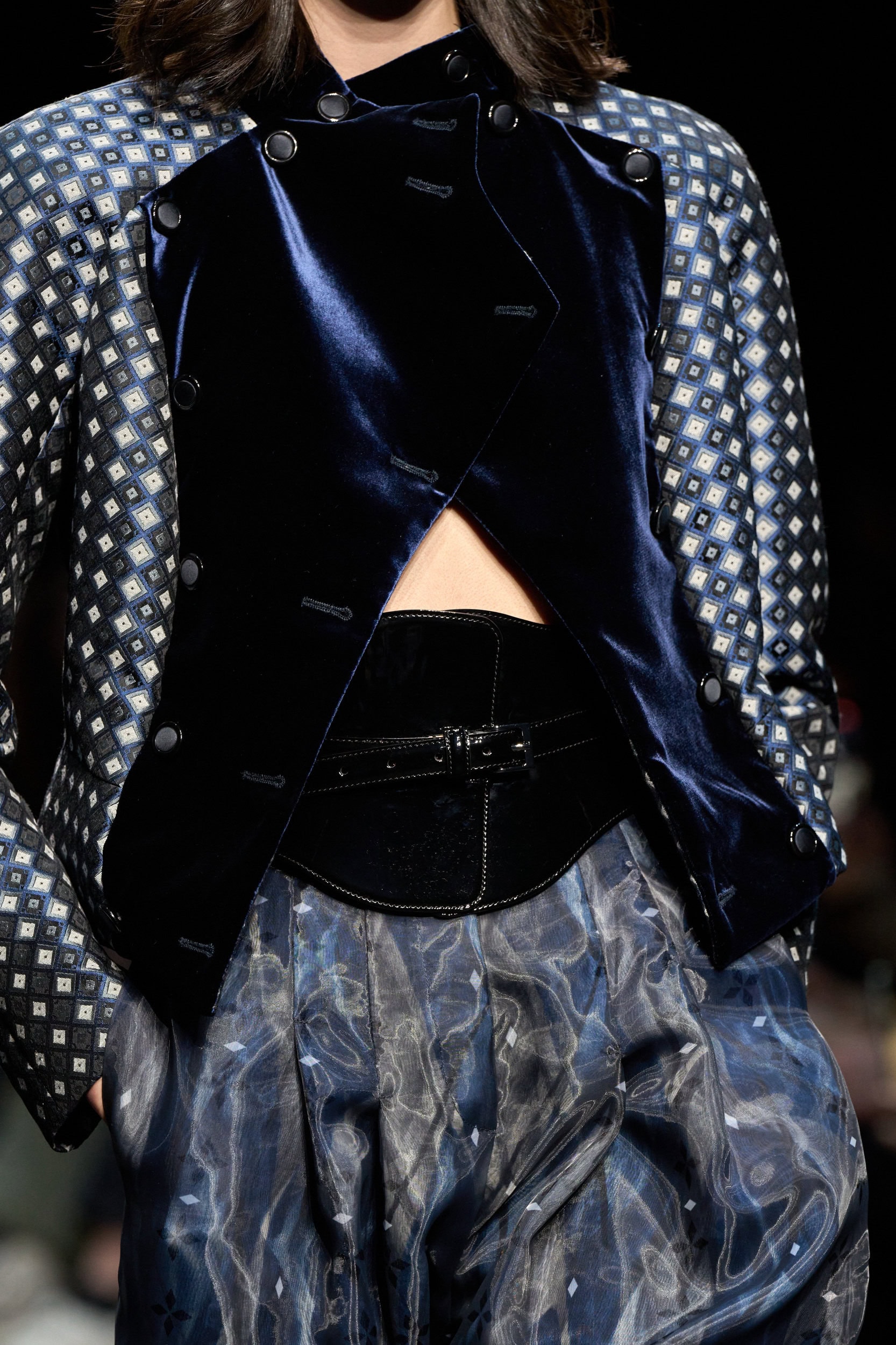 Emporio Armani Fall 2025 Fashion Show Details