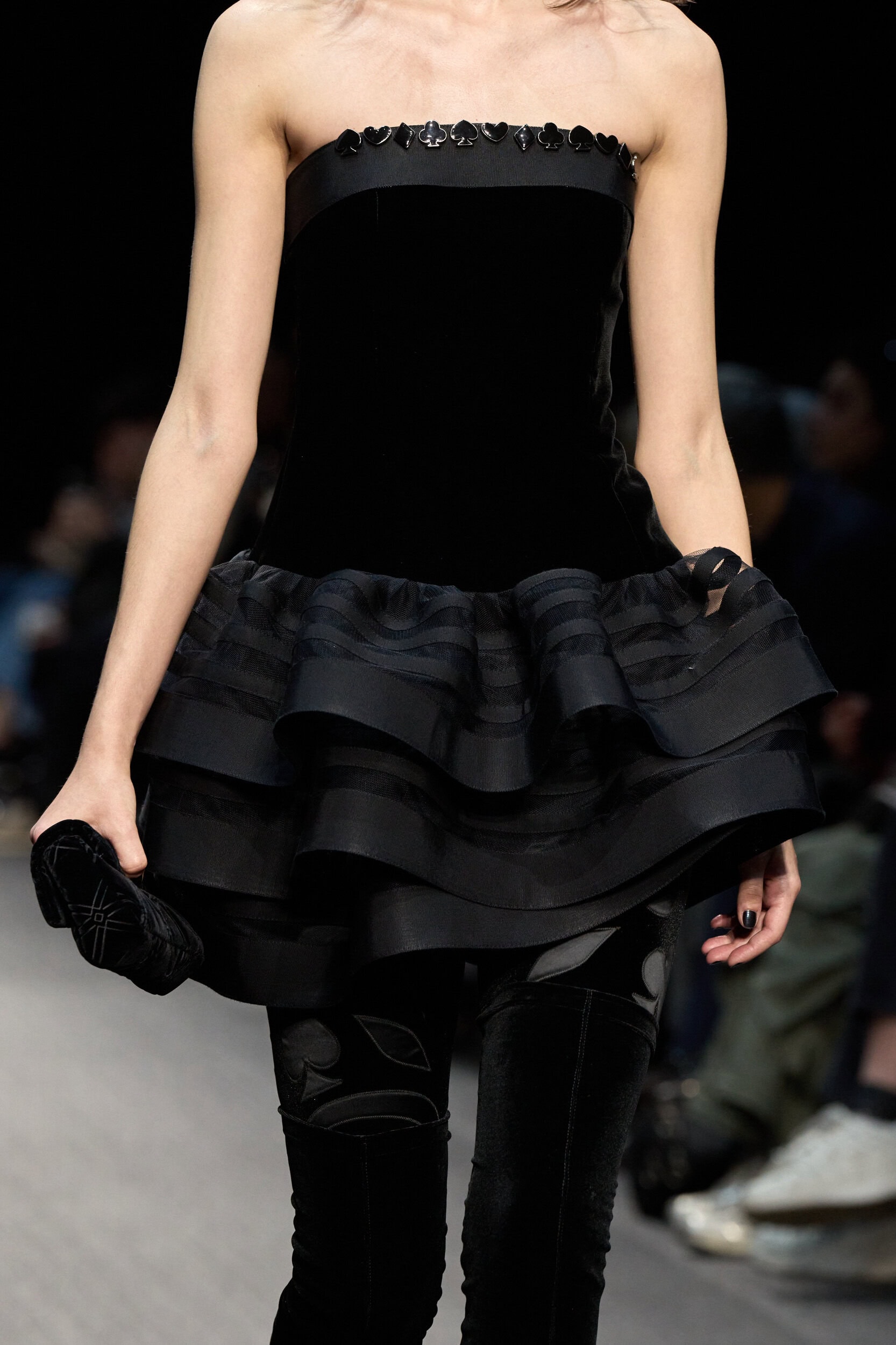 Emporio Armani Fall 2025 Fashion Show Details