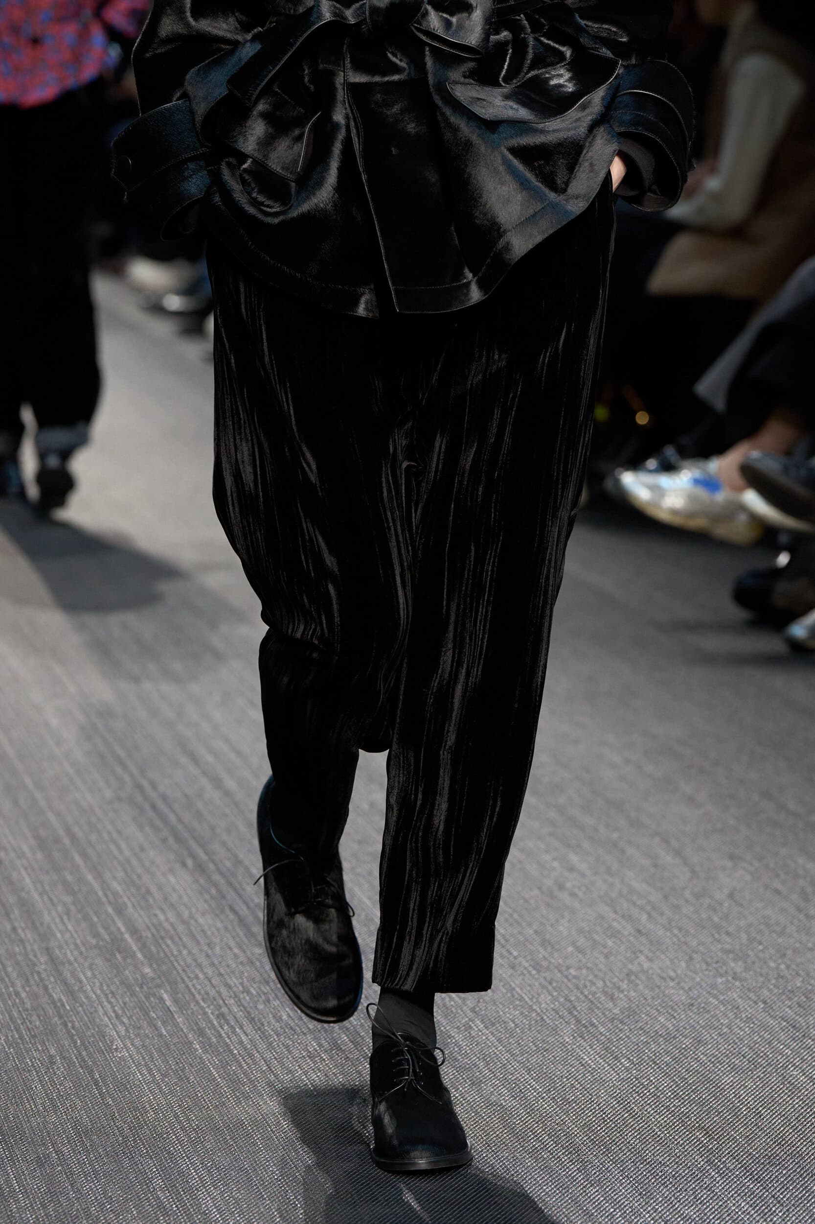 Emporio Armani Fall 2025 Fashion Show Details