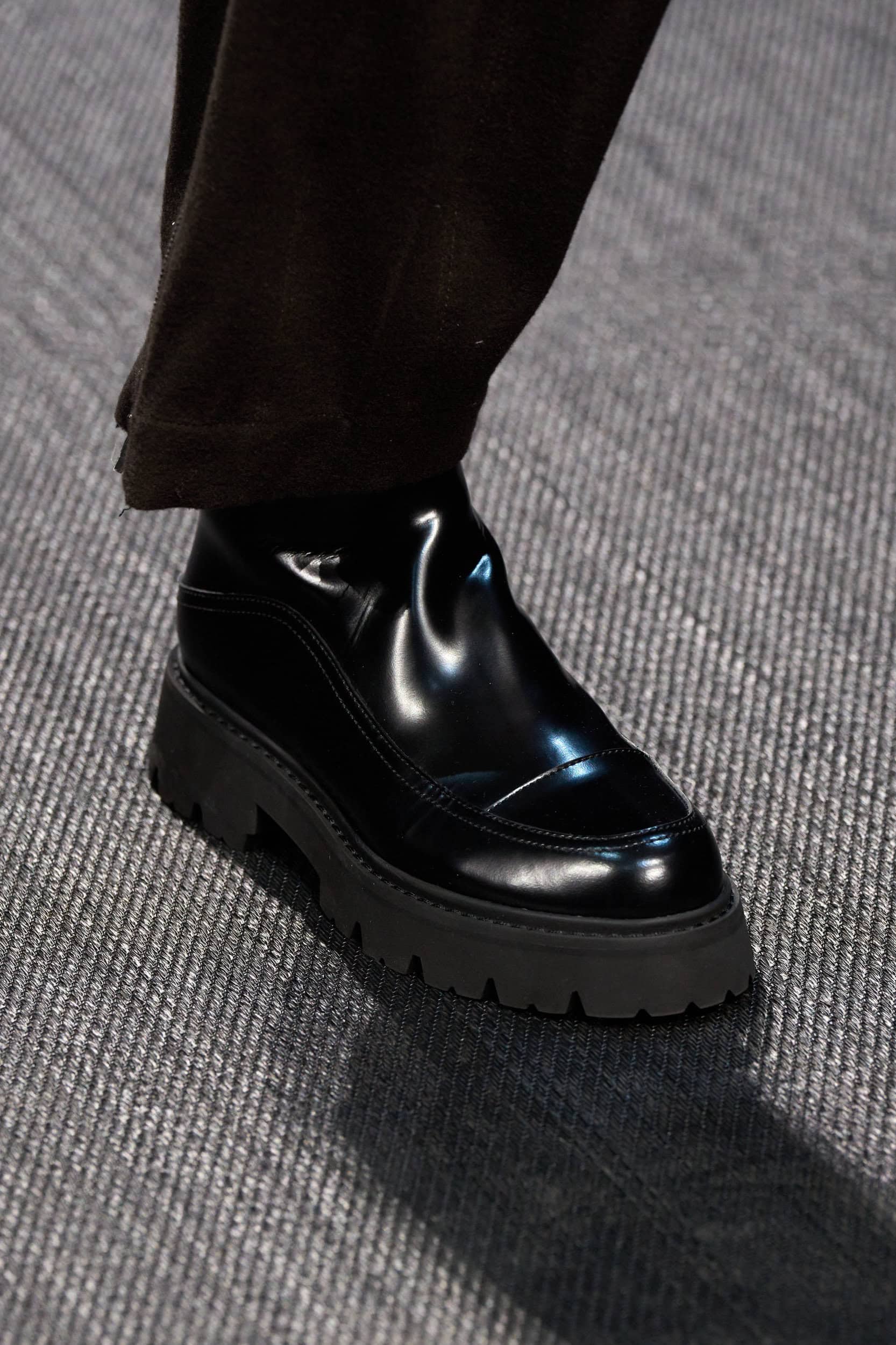 Emporio Armani Fall 2025 Fashion Show Details