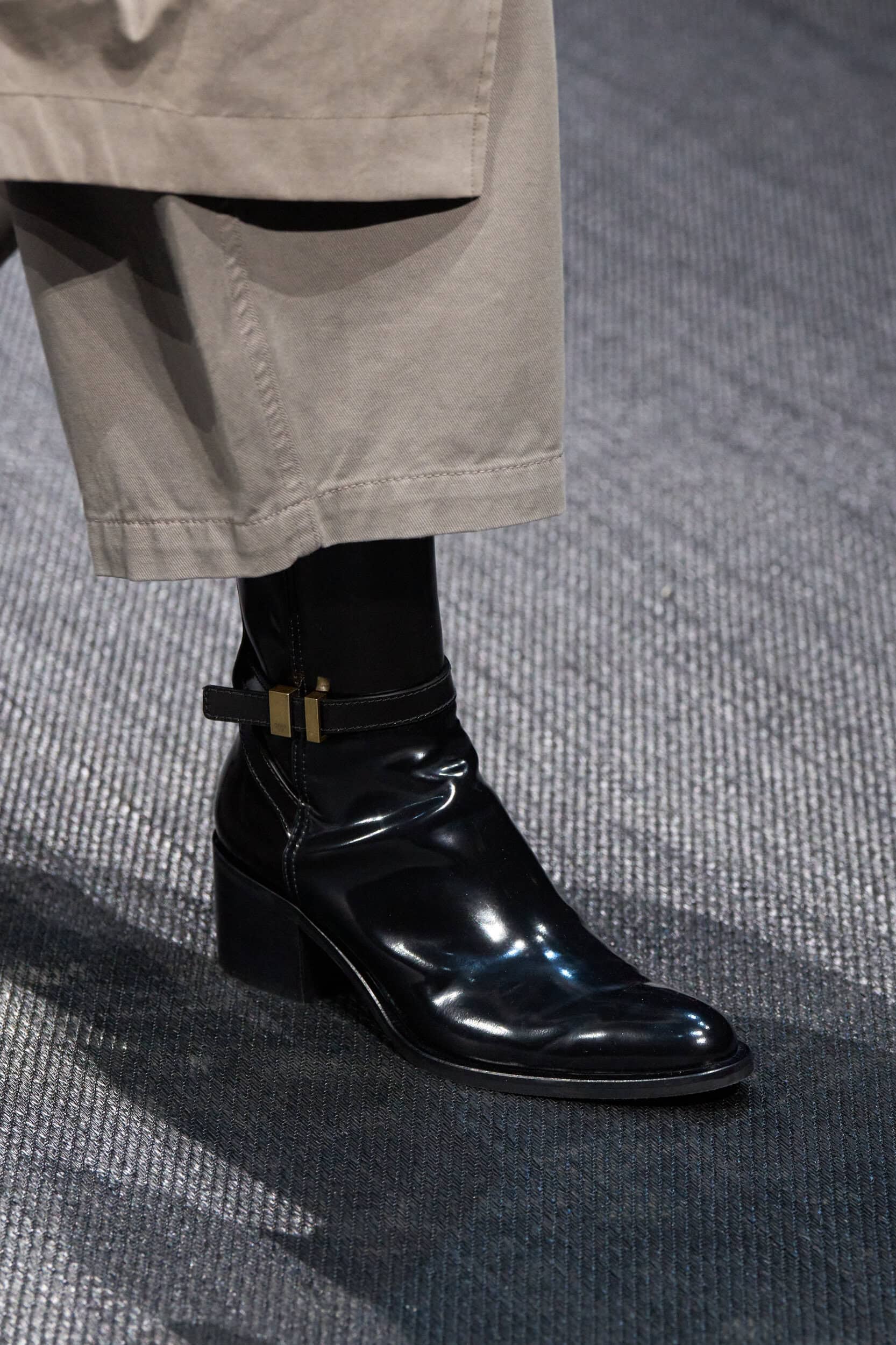 Emporio Armani Fall 2025 Fashion Show Details