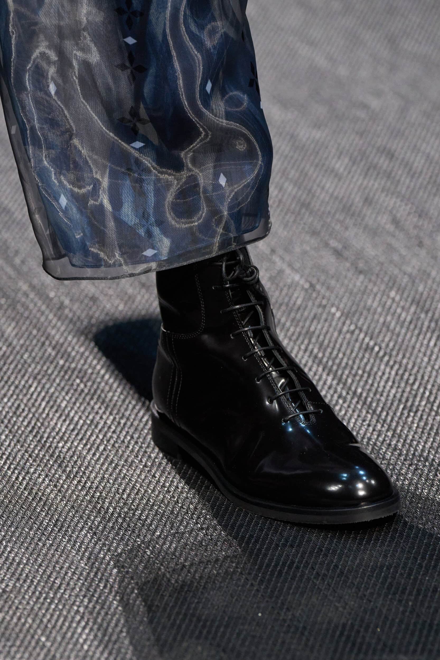 Emporio Armani Fall 2025 Fashion Show Details