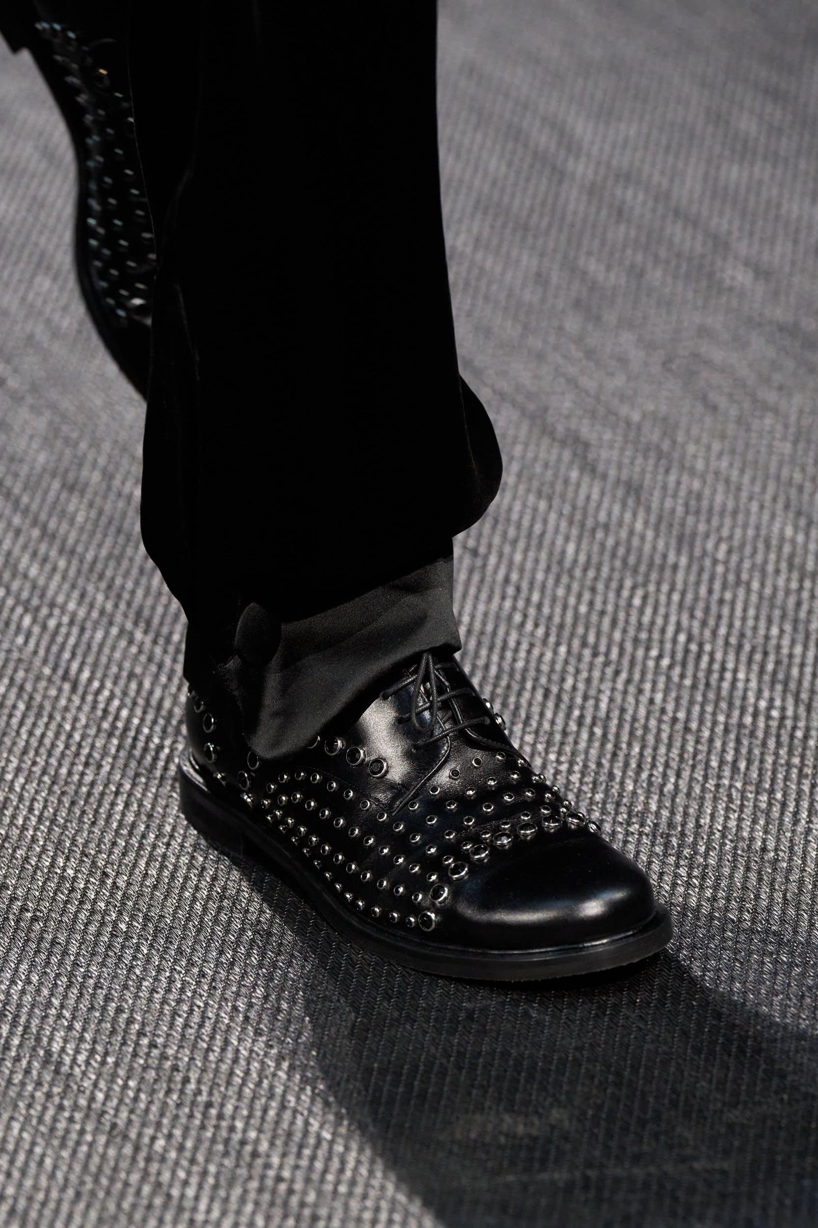 Emporio Armani Fall 2025 Fashion Show Details