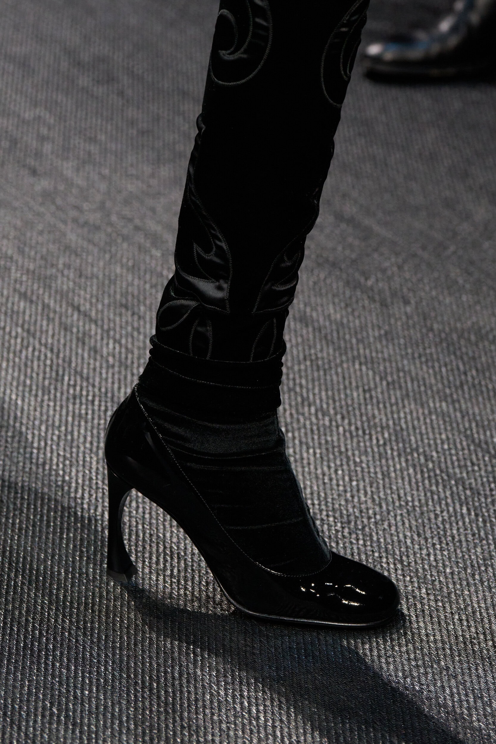 Emporio Armani Fall 2025 Fashion Show Details