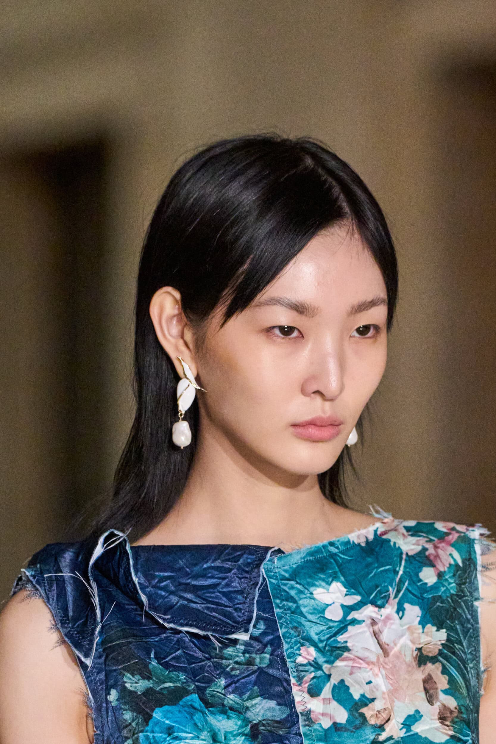 Erdem Fall 2025 Fashion Show Details