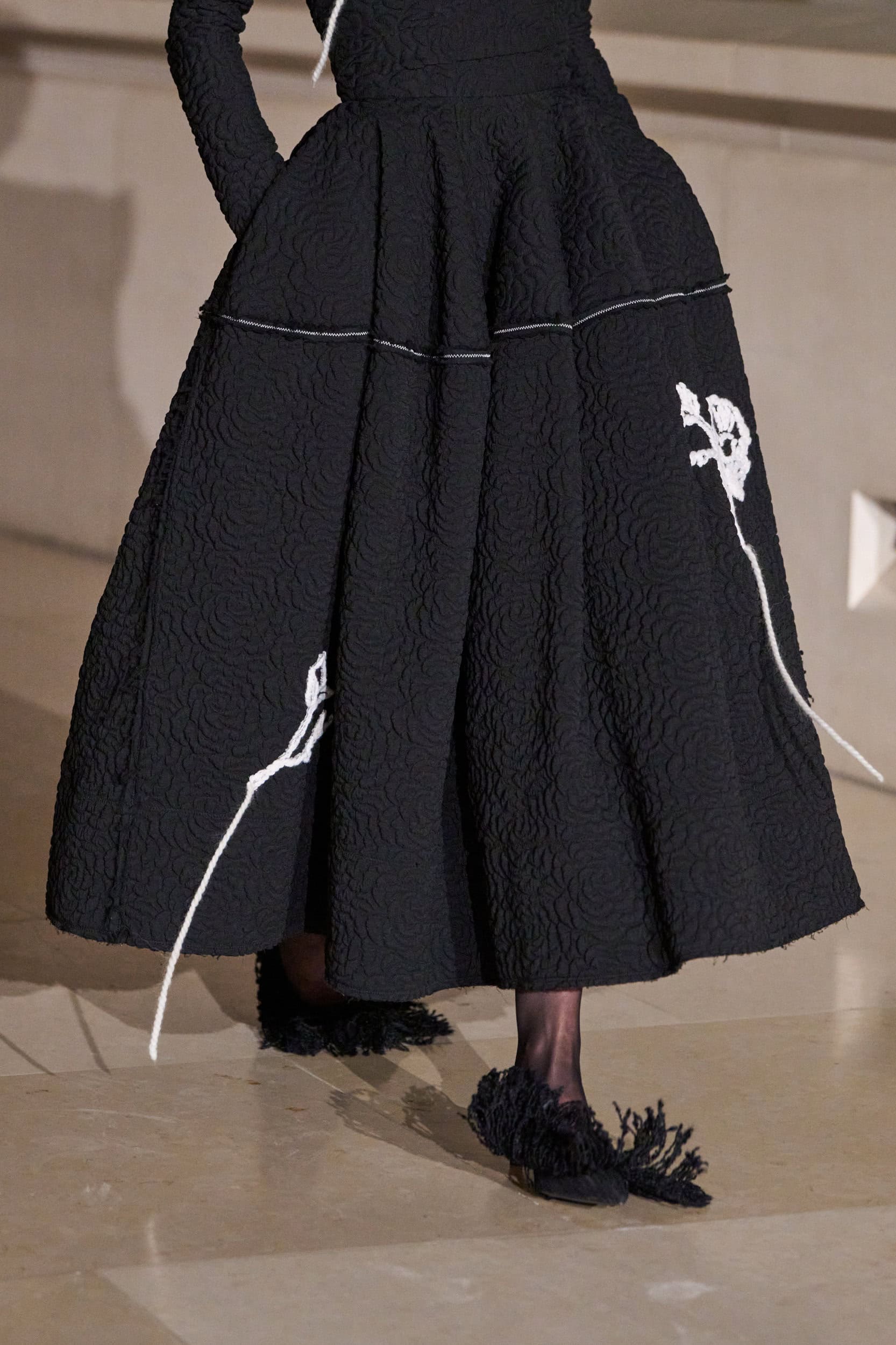 Erdem Fall 2025 Fashion Show Details