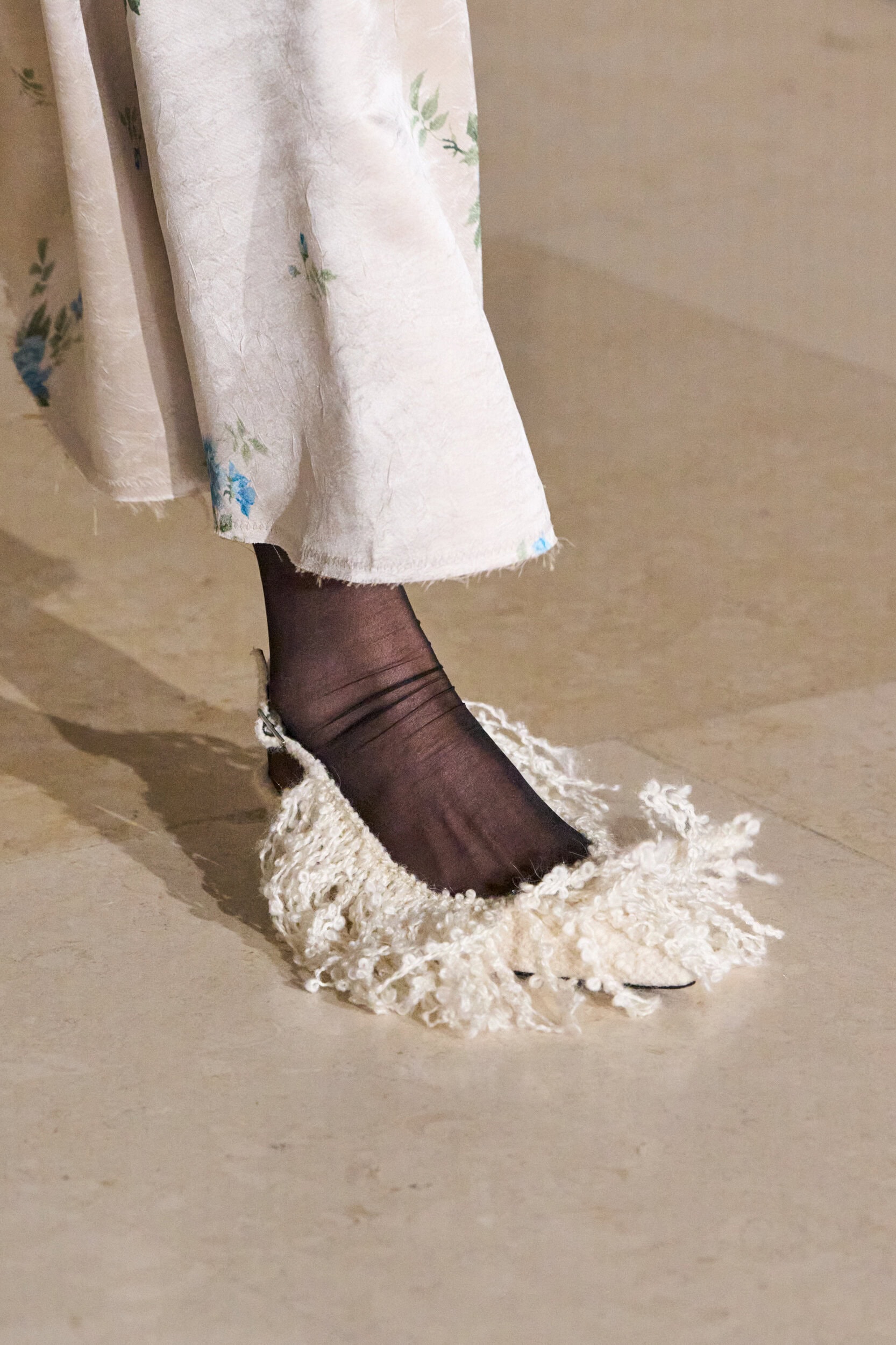 Erdem Fall 2025 Fashion Show Details