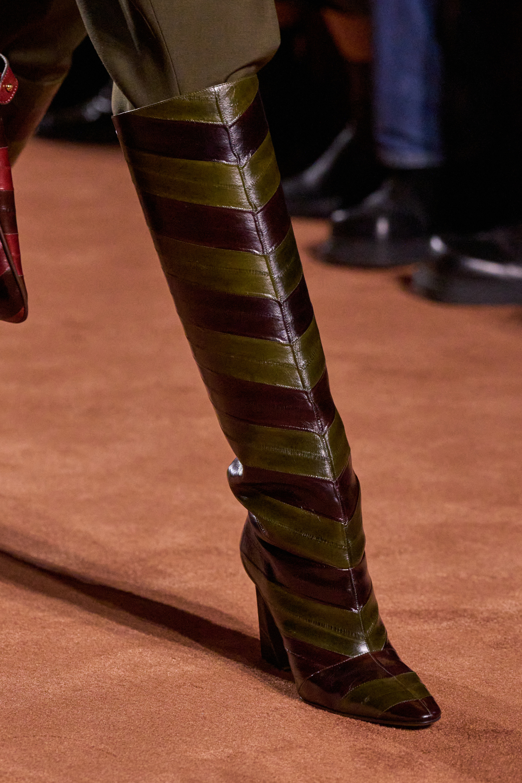 Fendi Fall 2025 Fashion Show Details