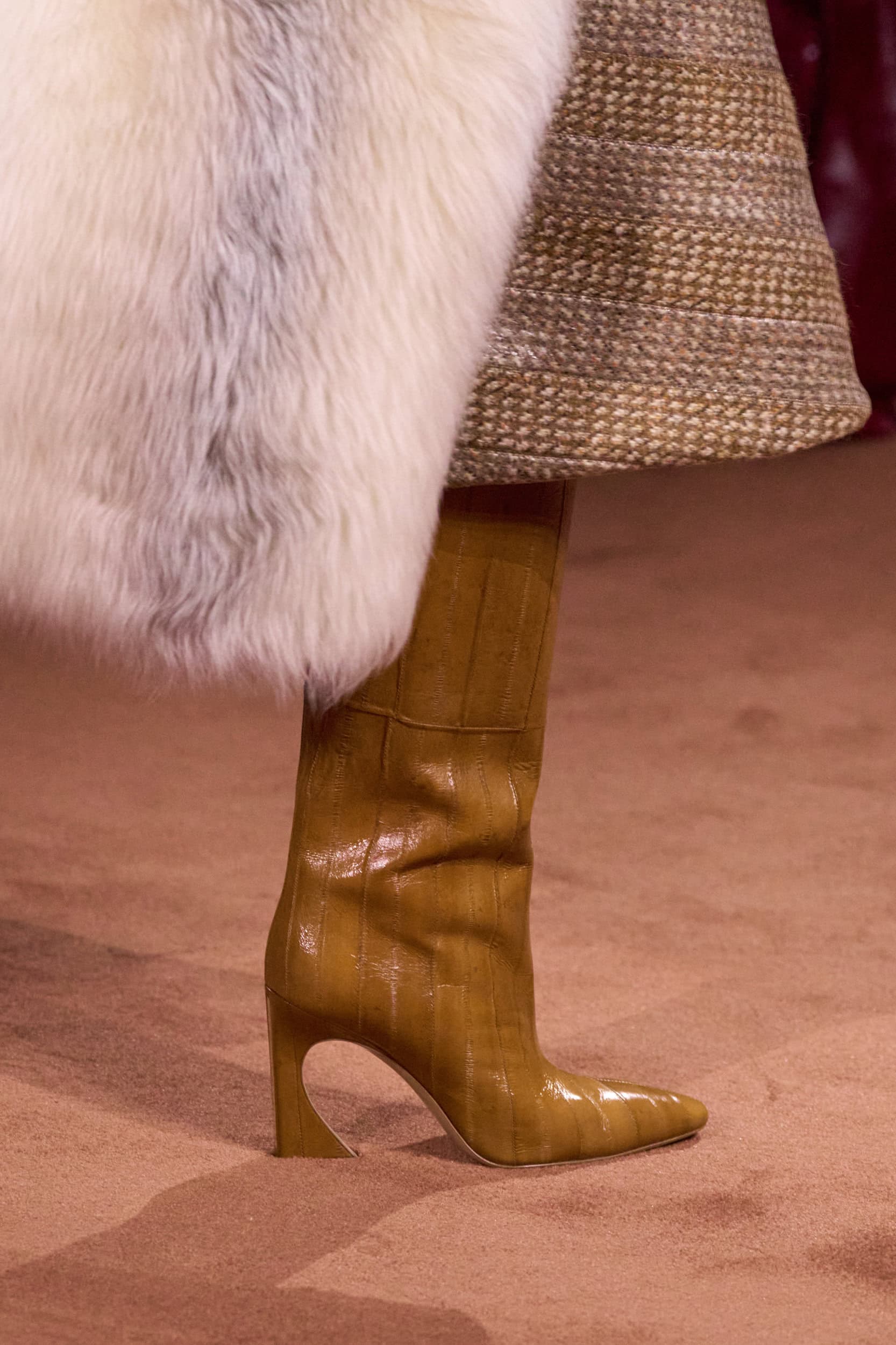 Fendi Fall 2025 Fashion Show Details