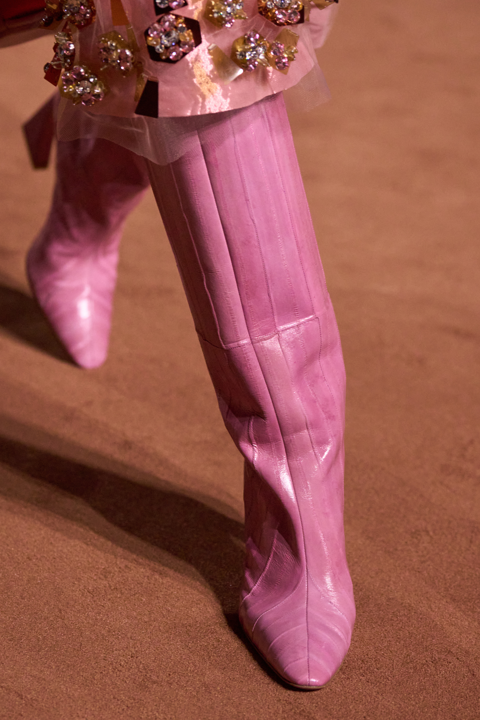 Fendi Fall 2025 Fashion Show Details