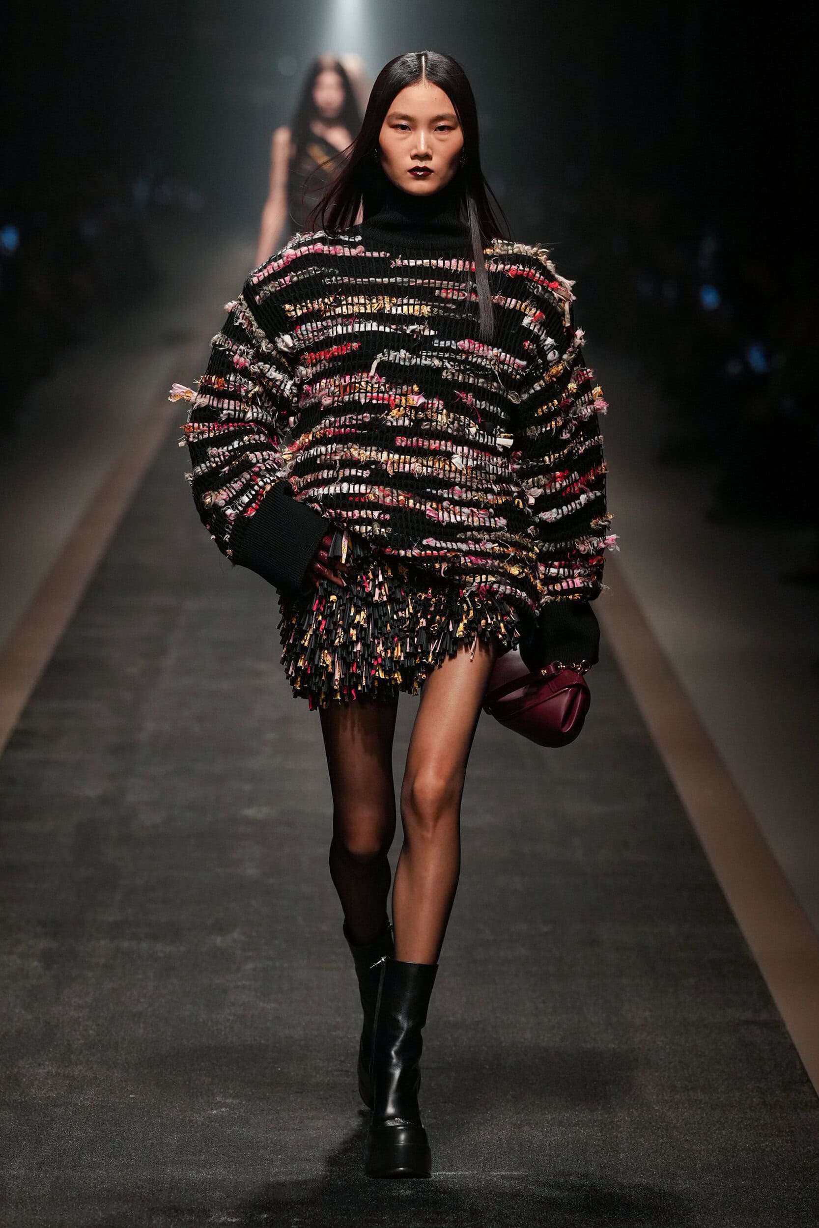 Versace Fall 2025 Fashion Show