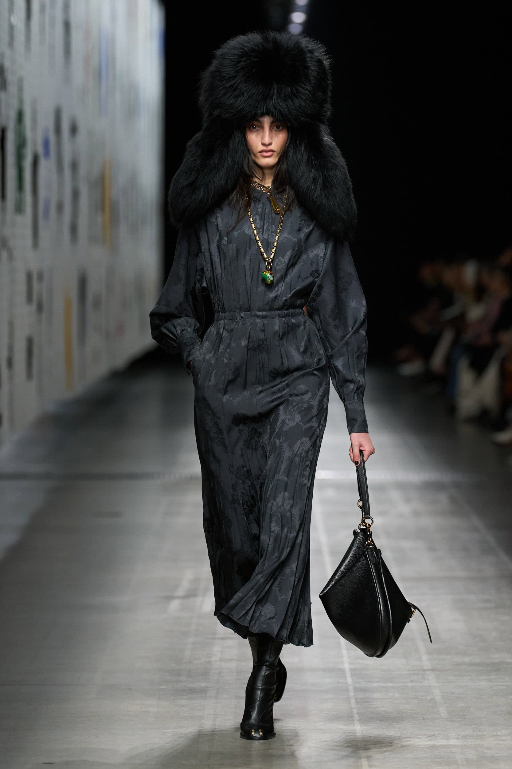 Etro Fall 2025 Fashion Show