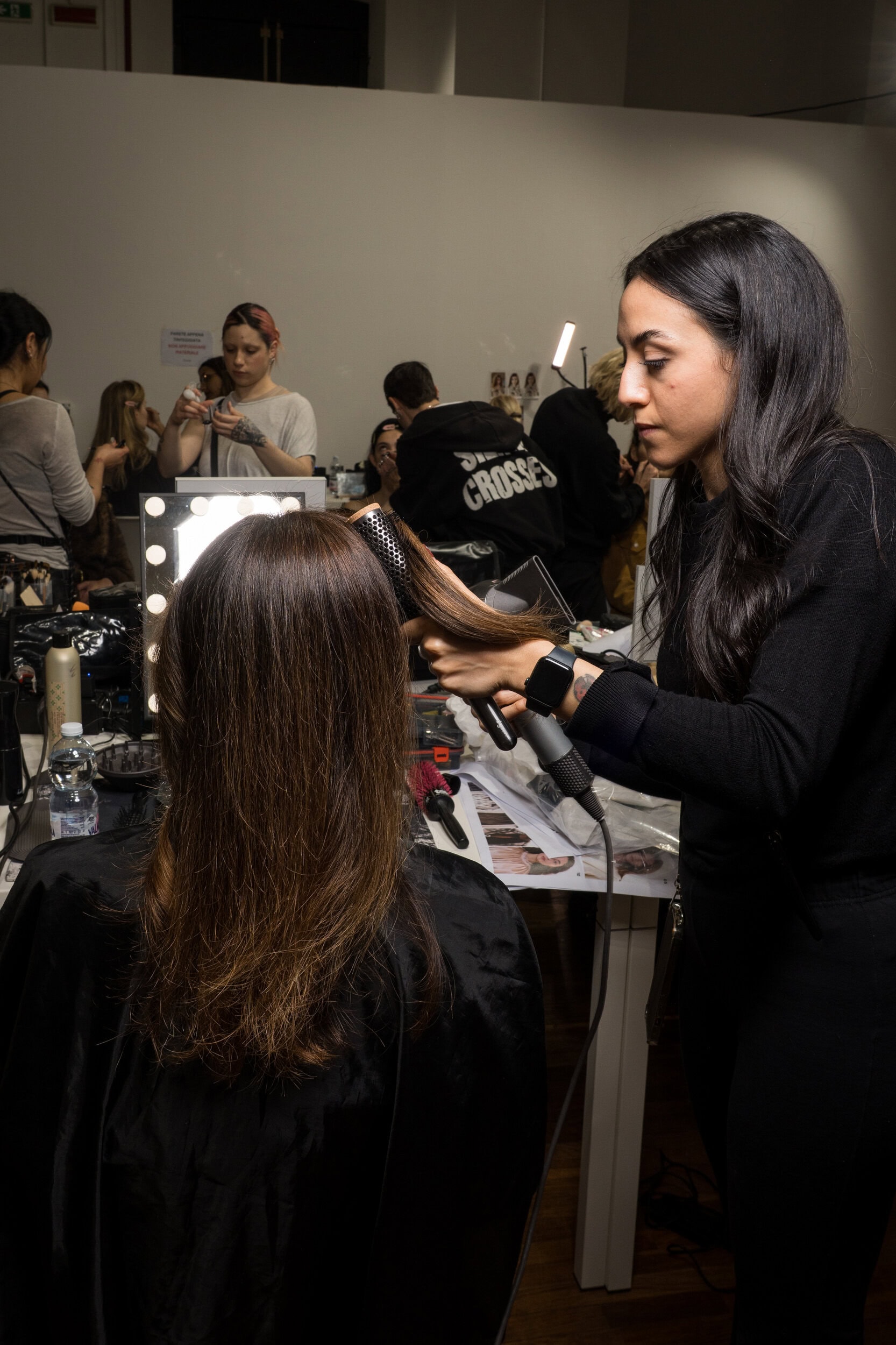 Genny Fall 2025 Fashion Show Backstage