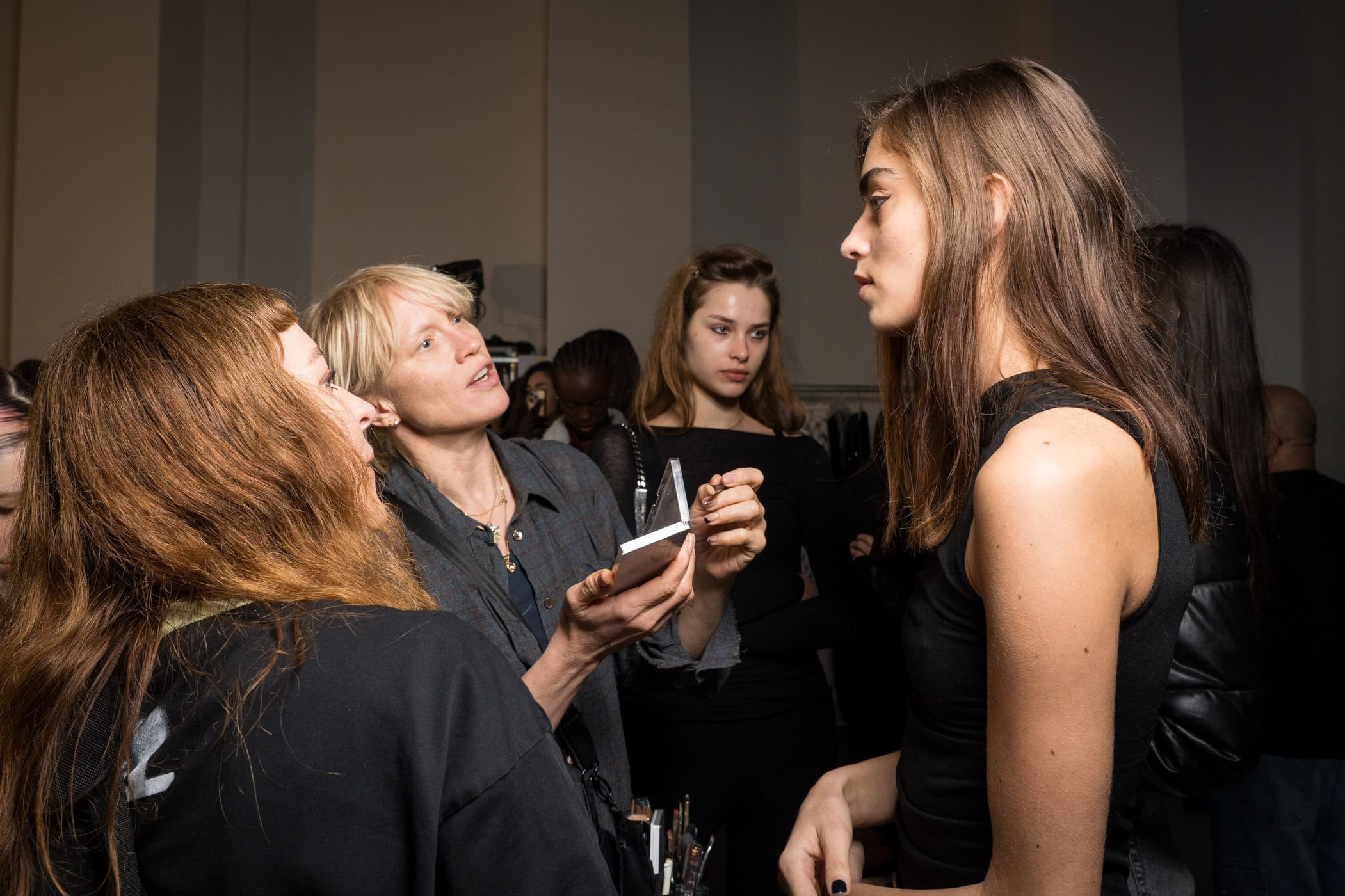 Genny Fall 2025 Fashion Show Backstage