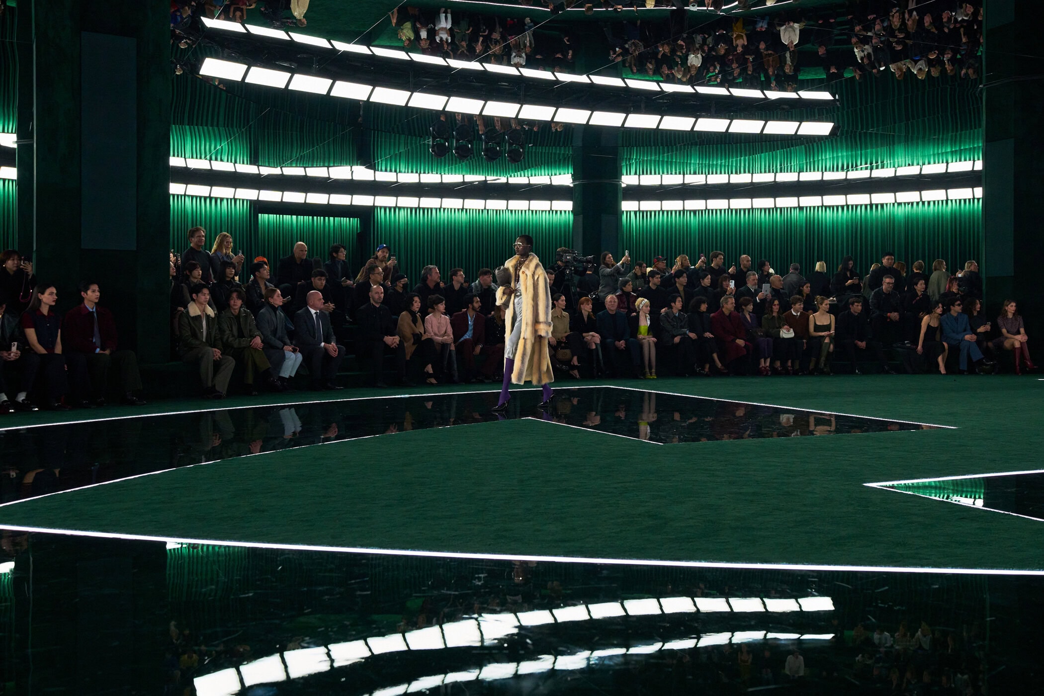 Gucci Fall 2025 Fashion Show Atmosphere