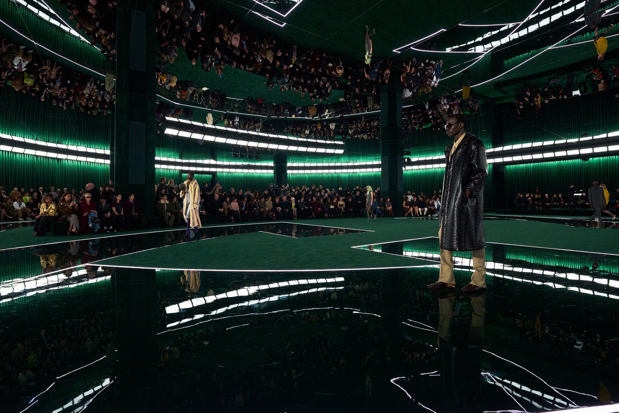 Gucci Fall 2025 Fashion Show Atmosphere