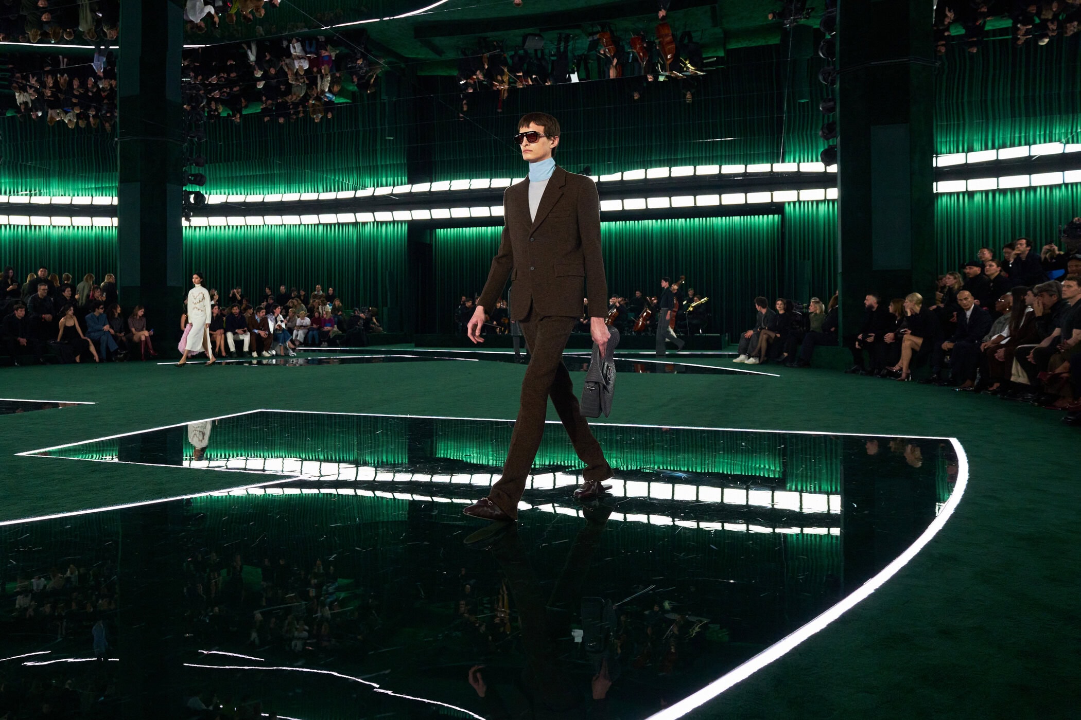 Gucci Fall 2025 Fashion Show Atmosphere