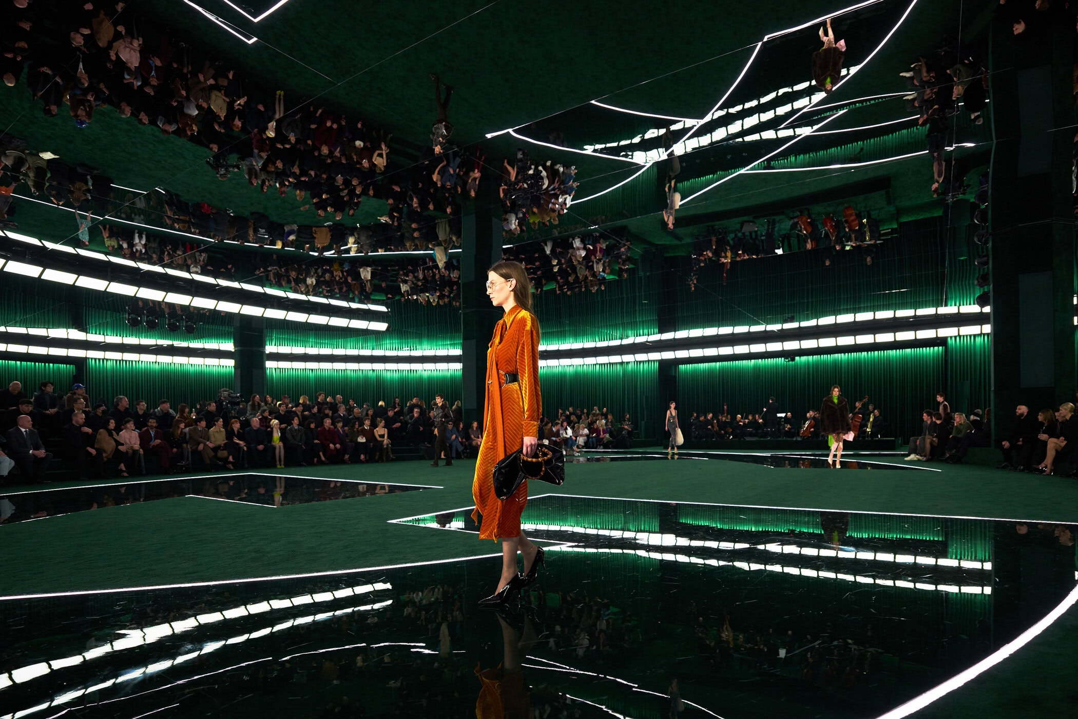 Gucci Fall 2025 Fashion Show Atmosphere