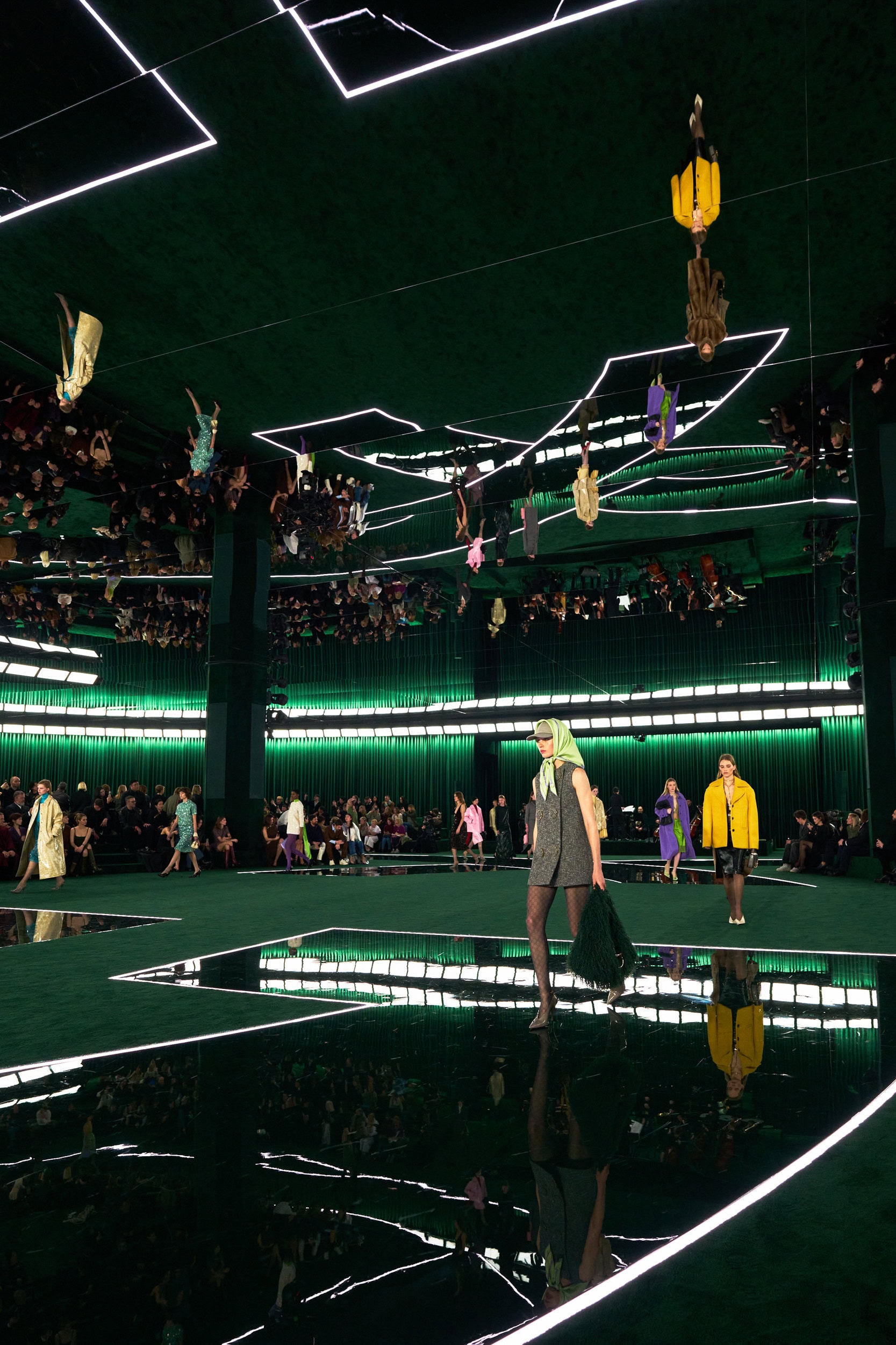 Gucci Fall 2025 Fashion Show Atmosphere