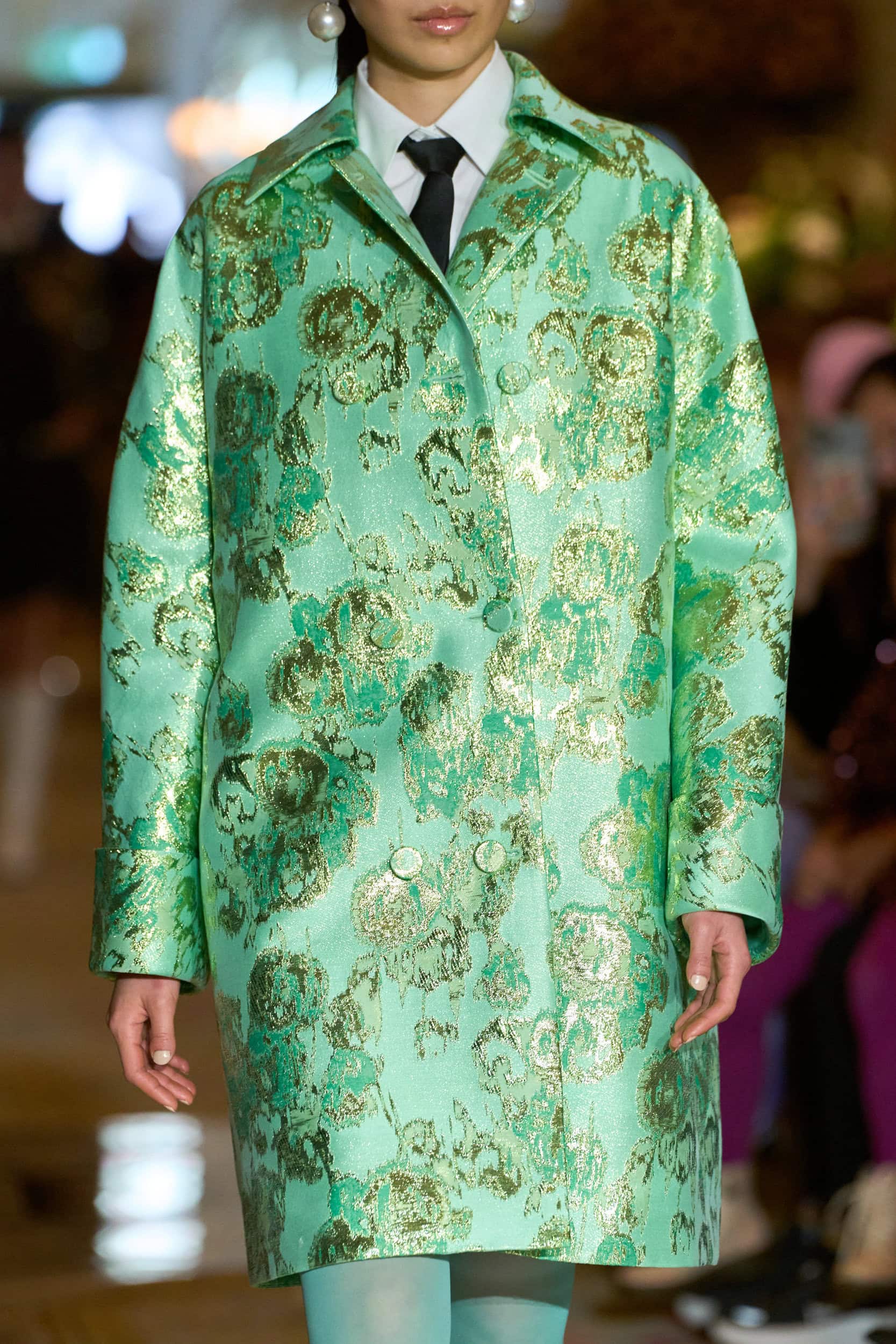 Huishan Zhang Fall 2025 Fashion Show Details