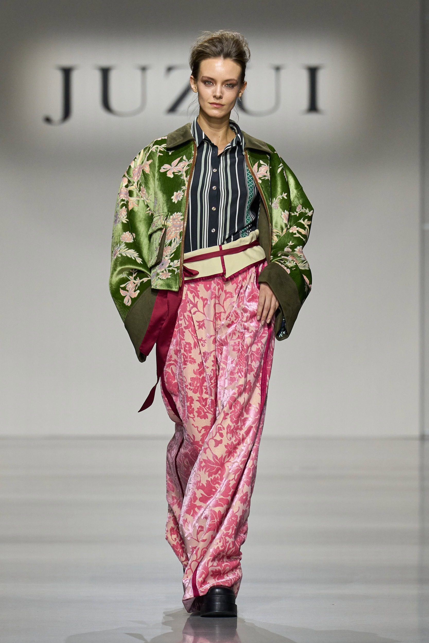 Juzui  Fall 2025 Fashion Show