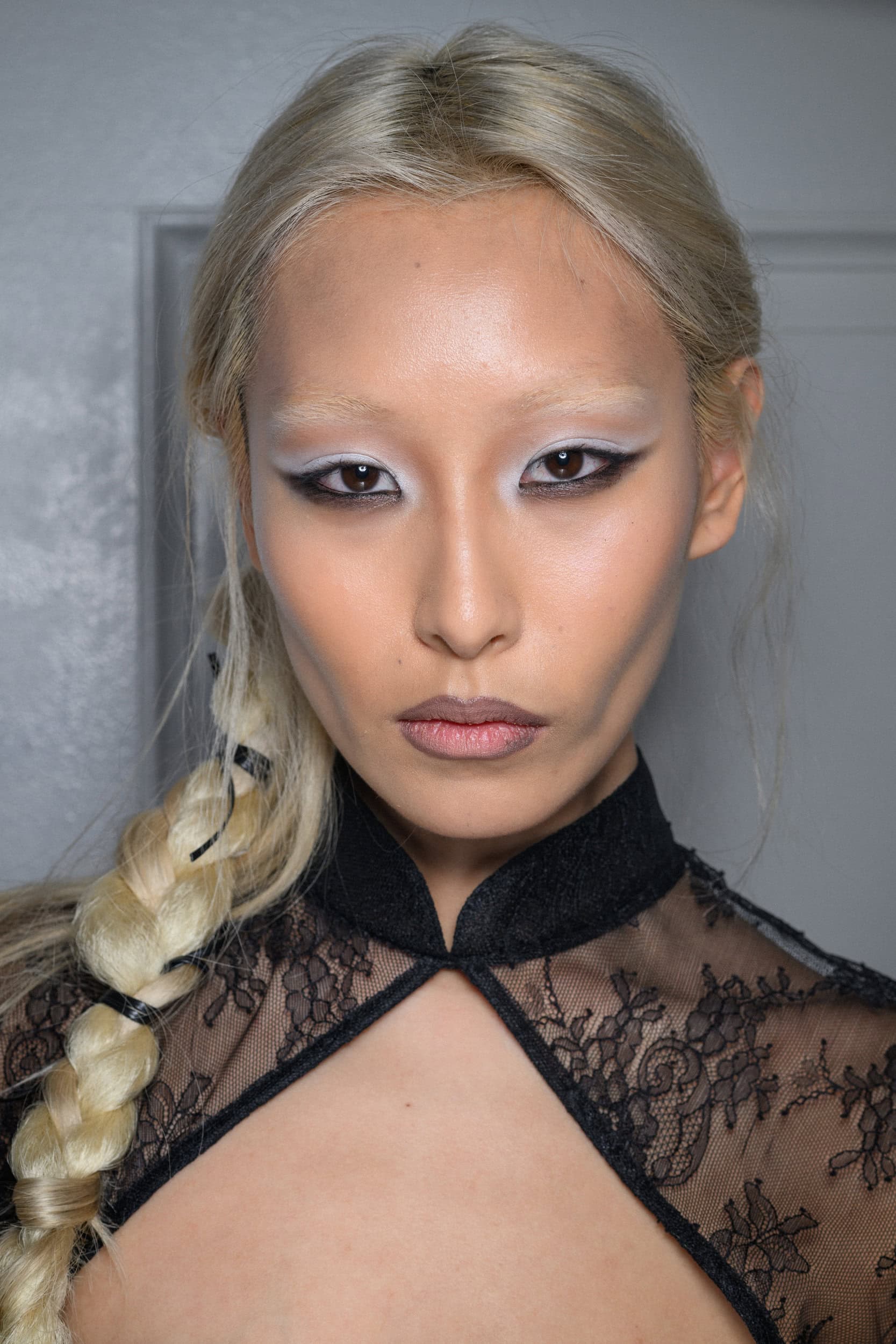 Kim Shui  Fall 2025 Fashion Show Backstage