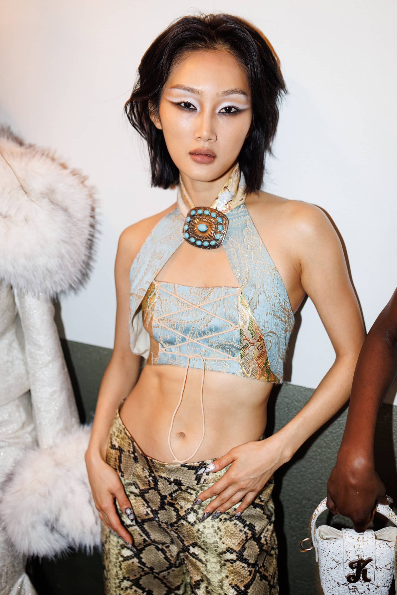 Kim Shui  Fall 2025 Fashion Show Backstage