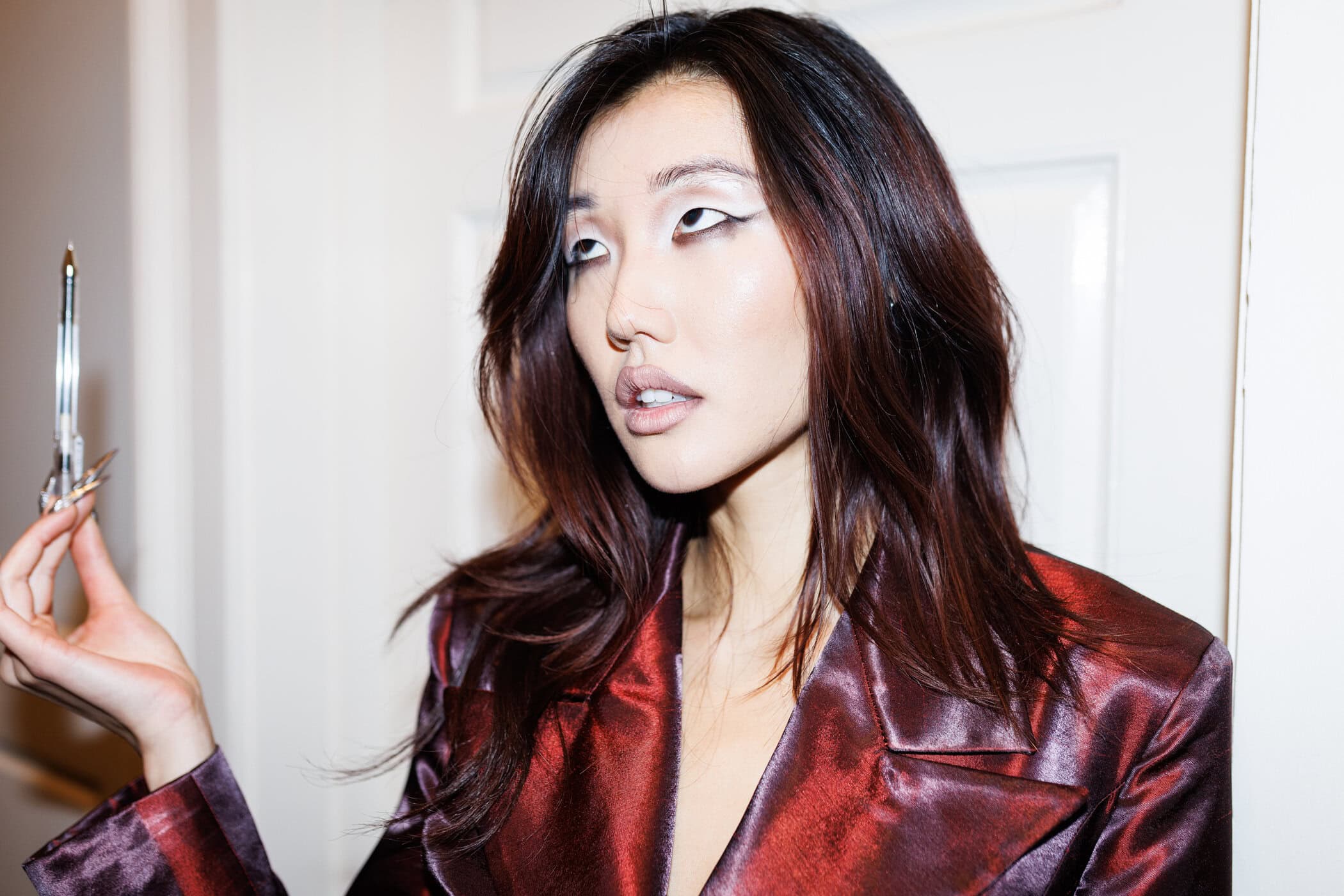 Kim Shui  Fall 2025 Fashion Show Backstage