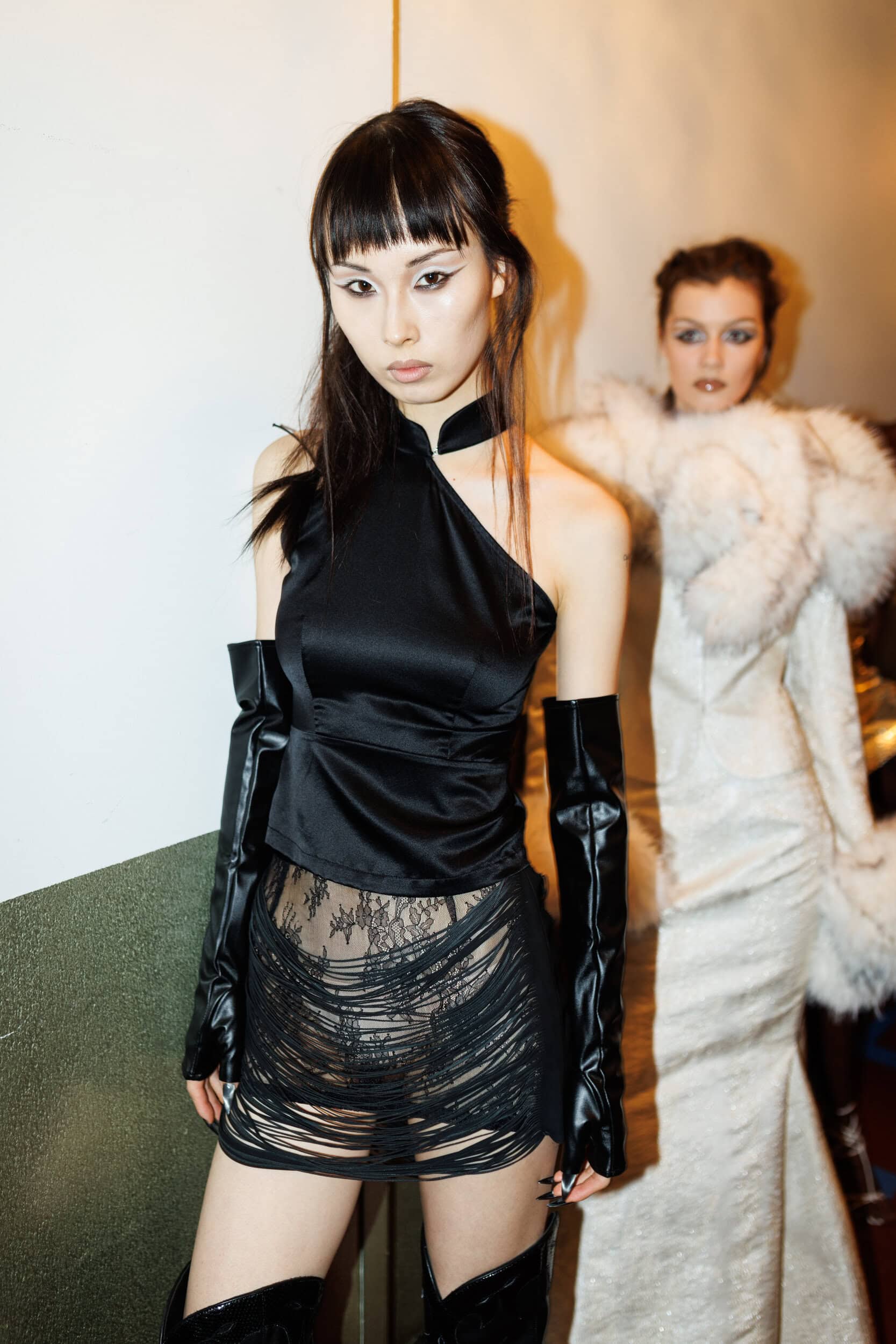 Kim Shui  Fall 2025 Fashion Show Backstage