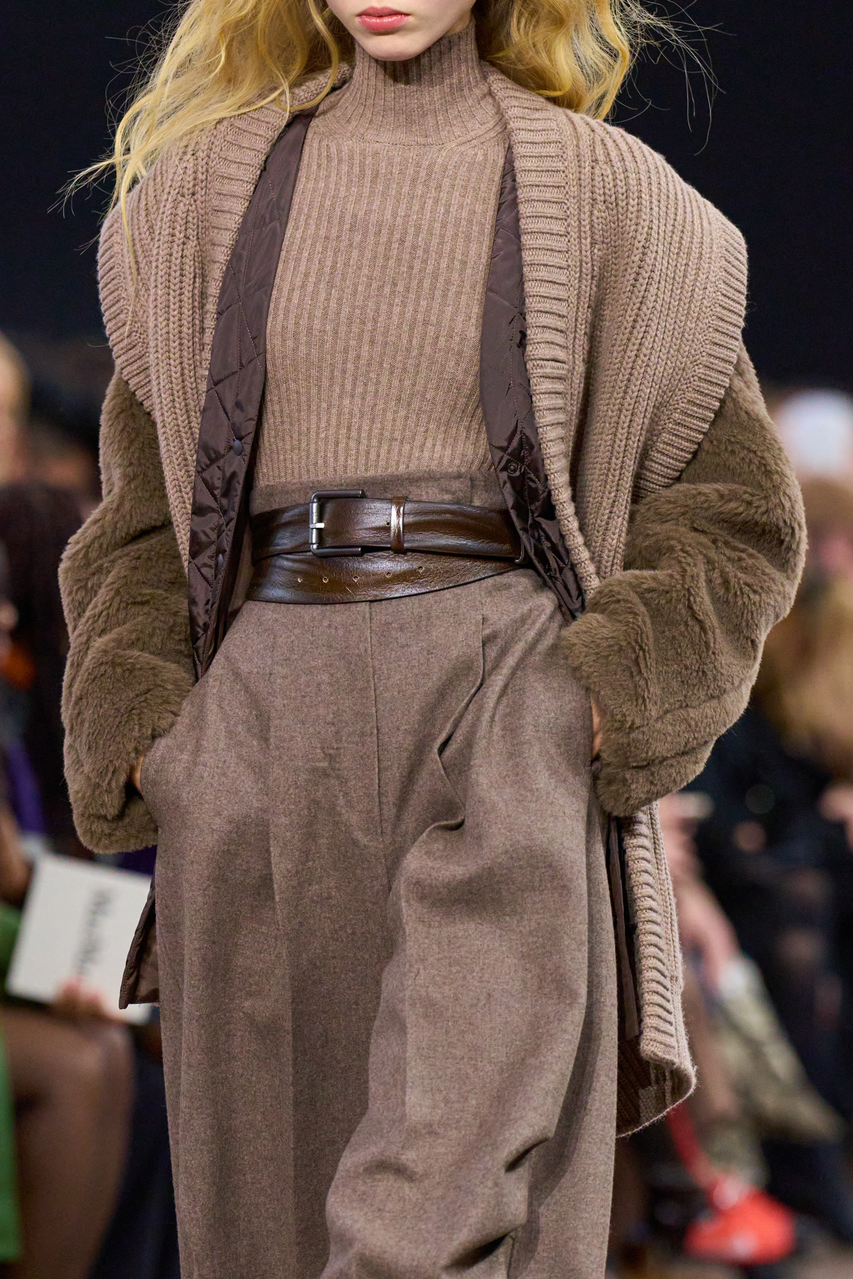 Max Mara Fall 2025 Fashion Show Details