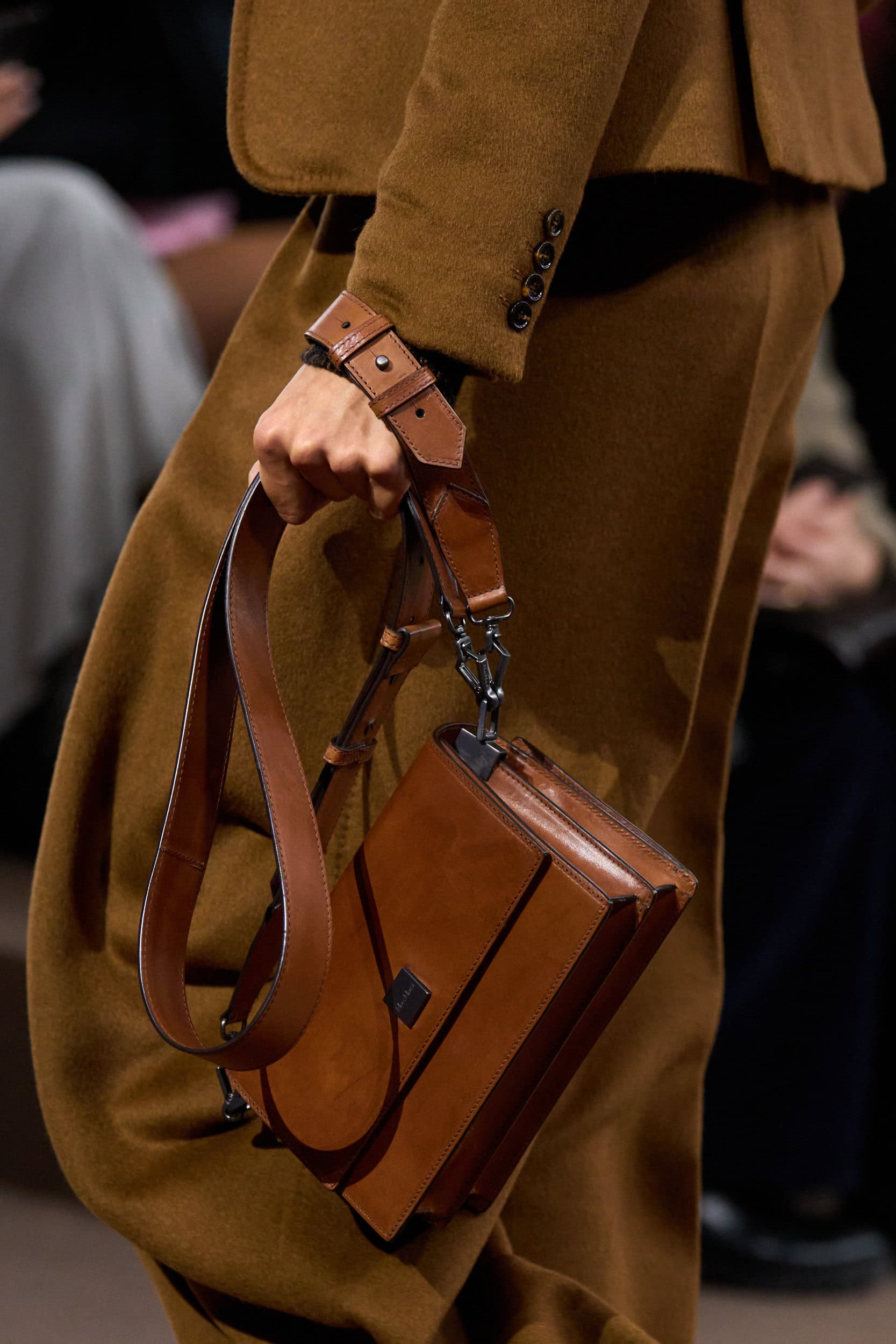 Max Mara Fall 2025 Fashion Show Details