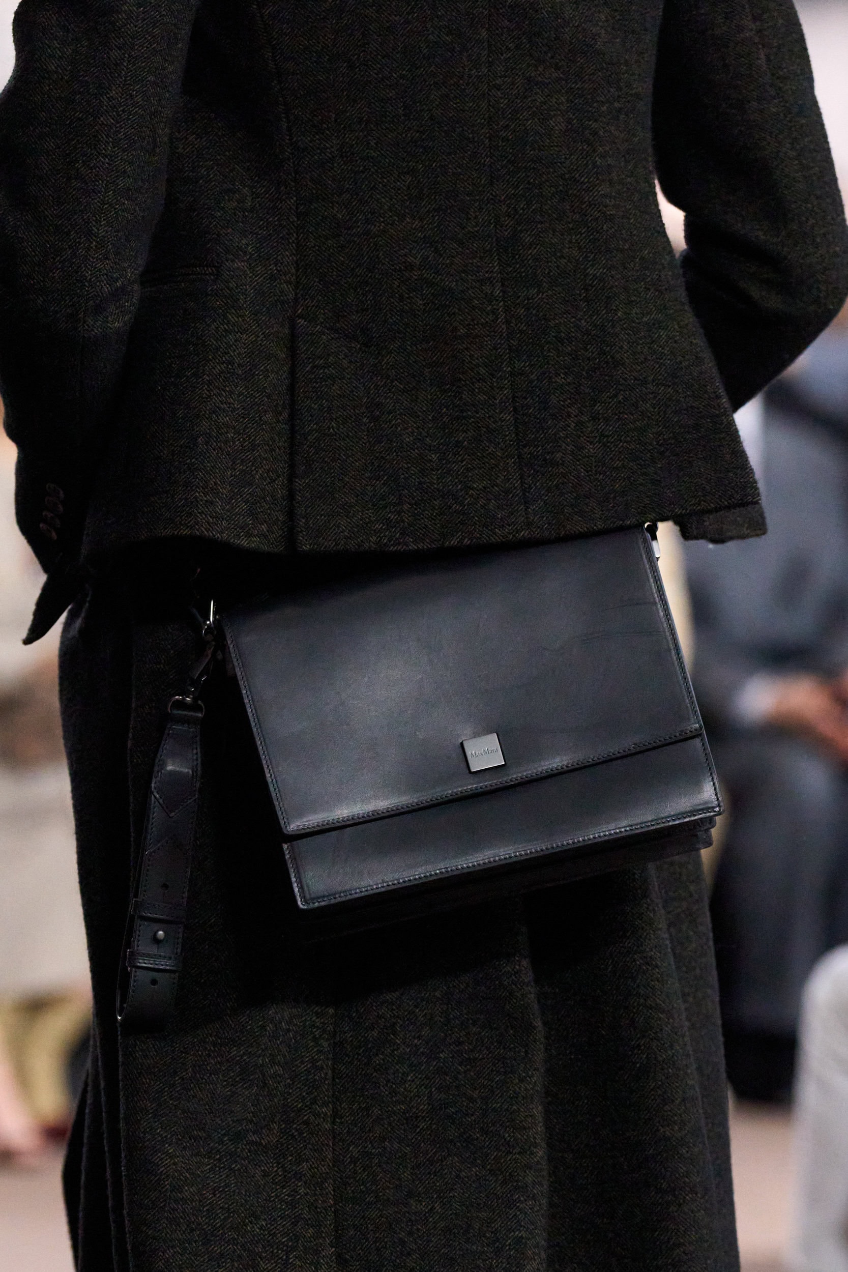 Max Mara Fall 2025 Fashion Show Details