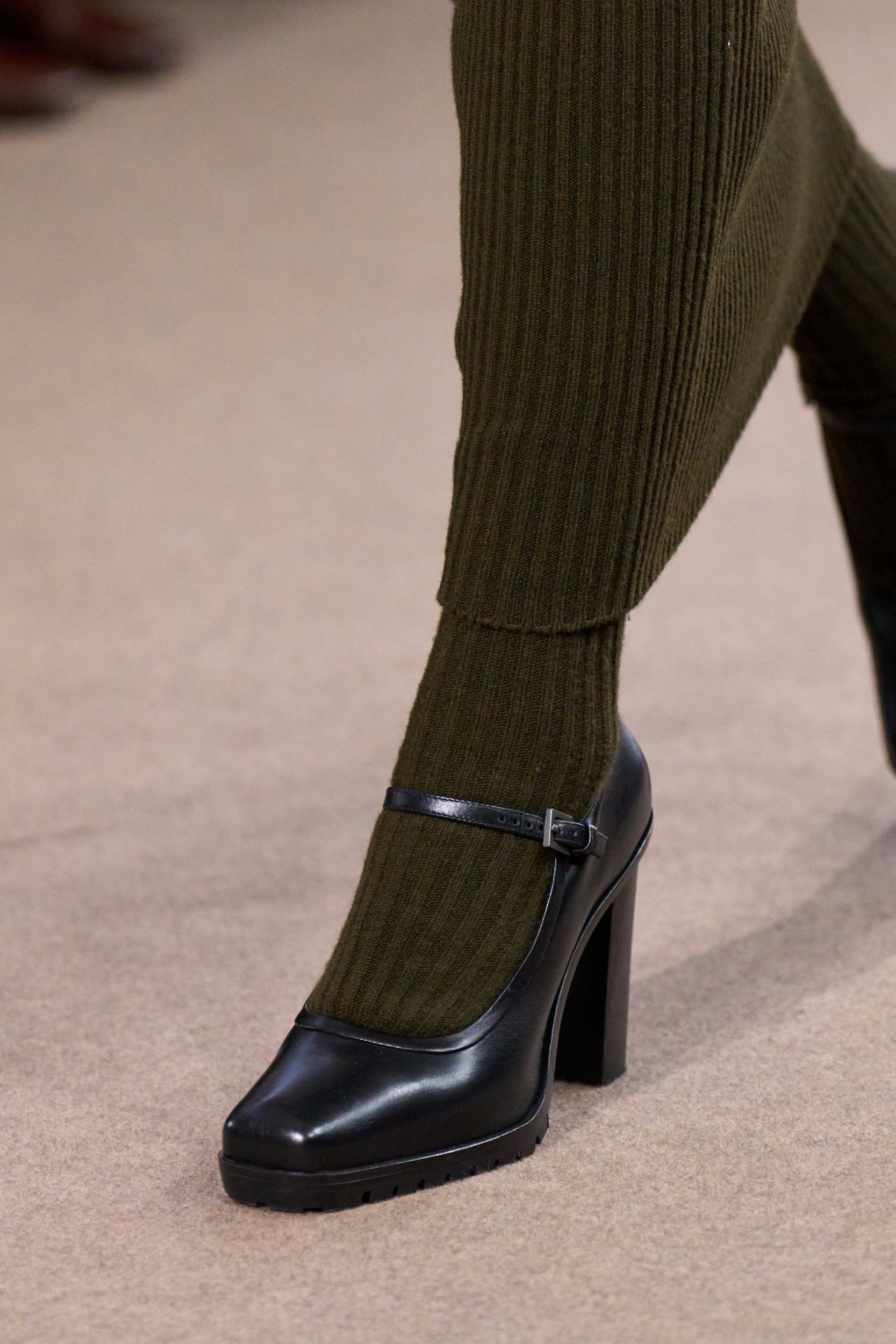 Max Mara Fall 2025 Fashion Show Details