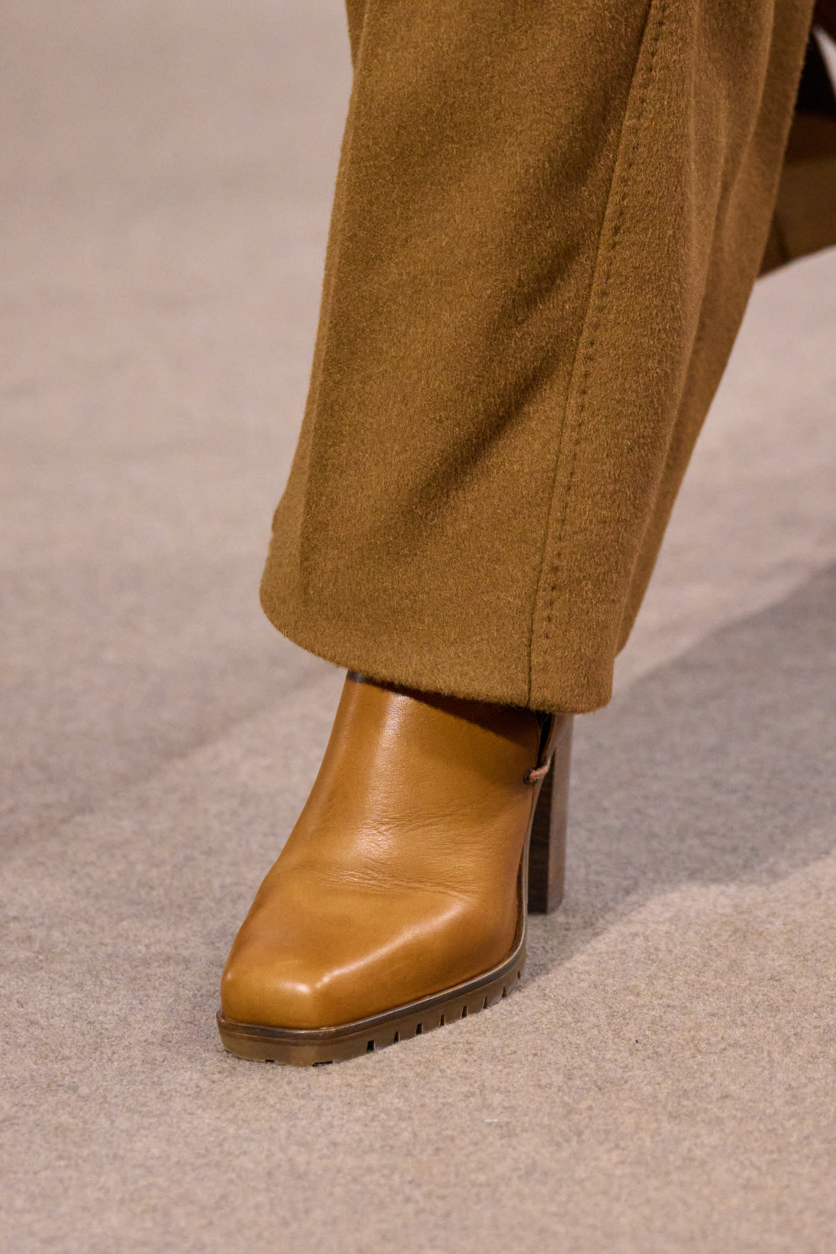 Max Mara Fall 2025 Fashion Show Details