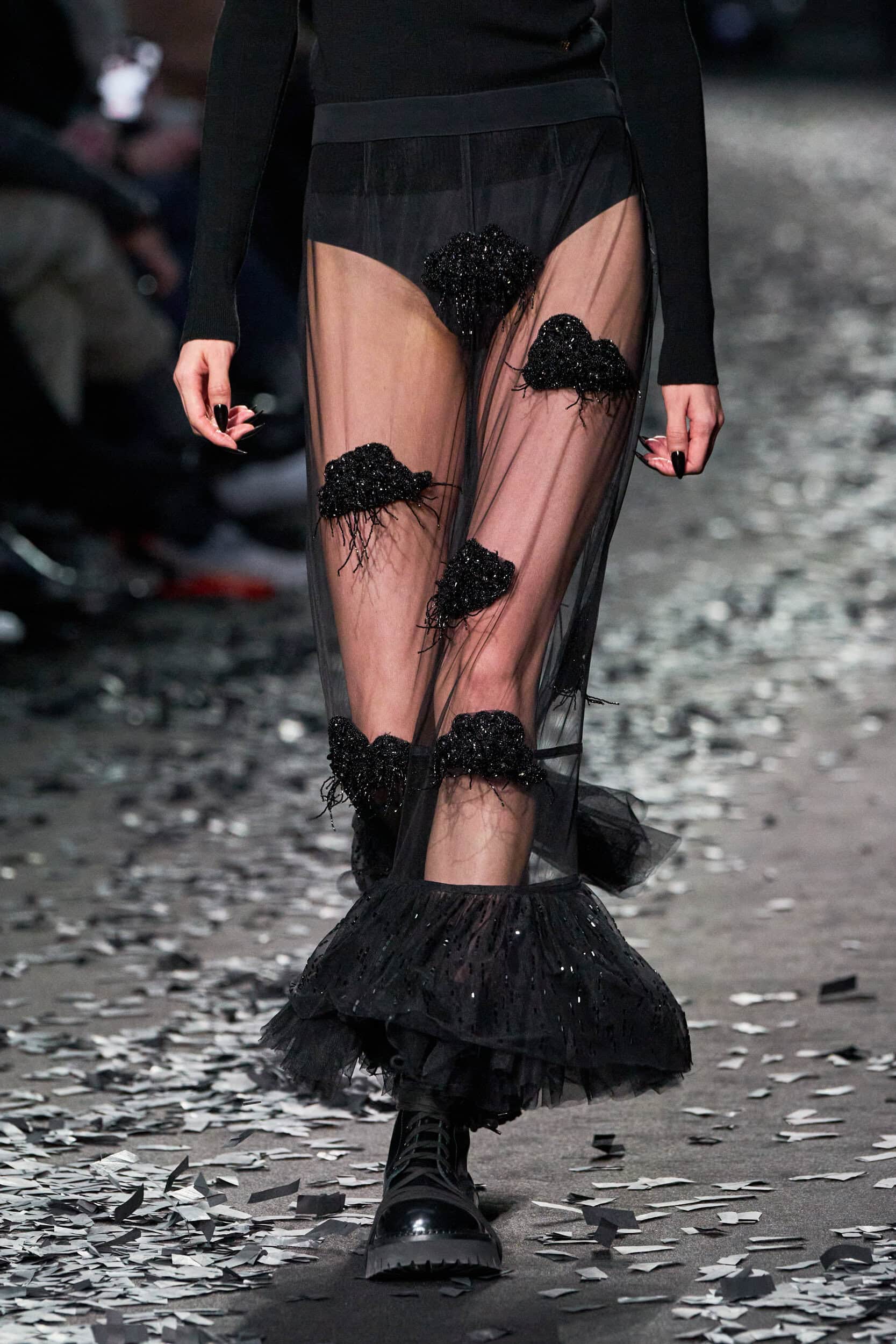 Moschino Fall 2025 Fashion Show Details