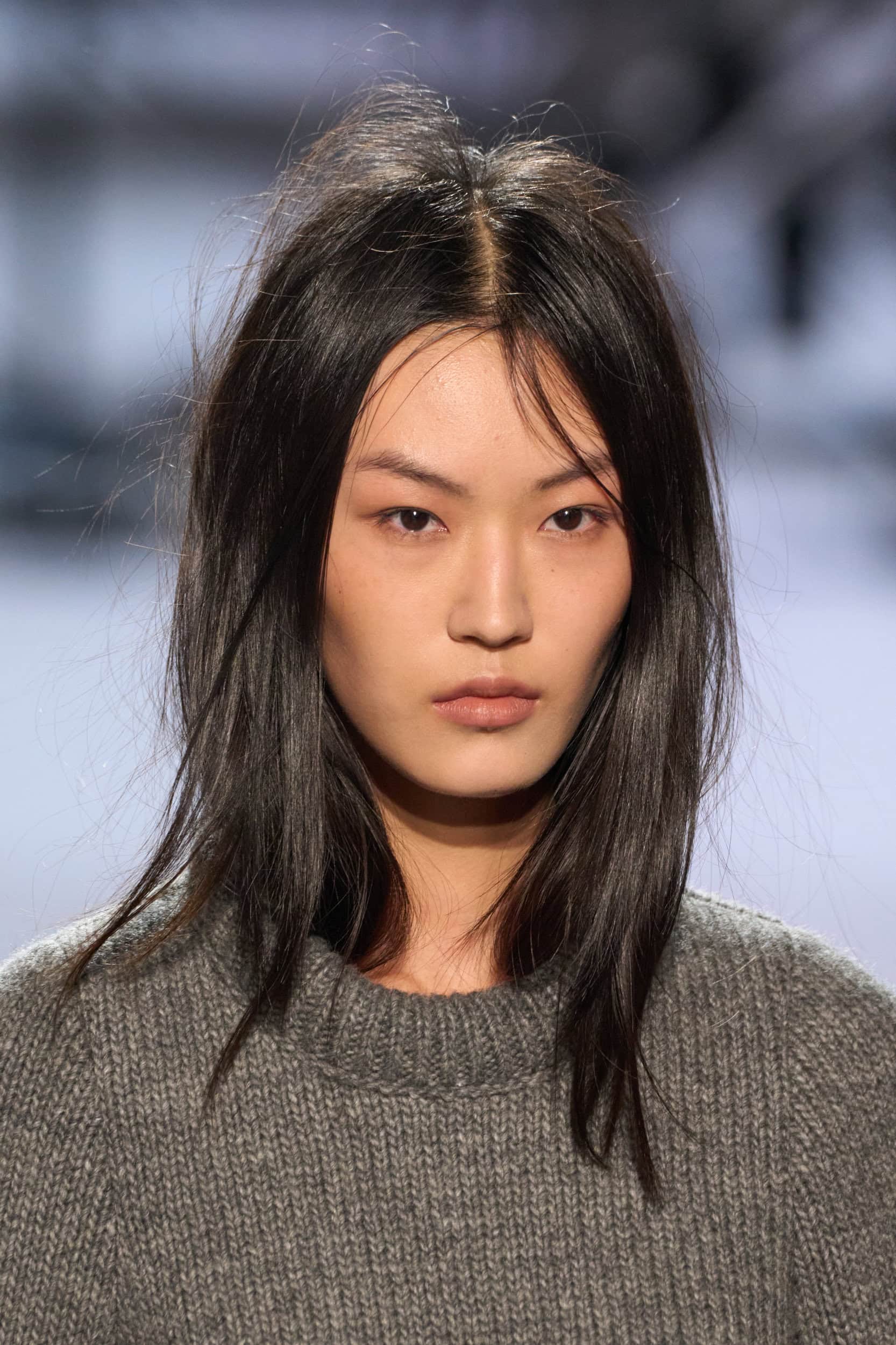 N 21 Fall 2025 Fashion Show Details