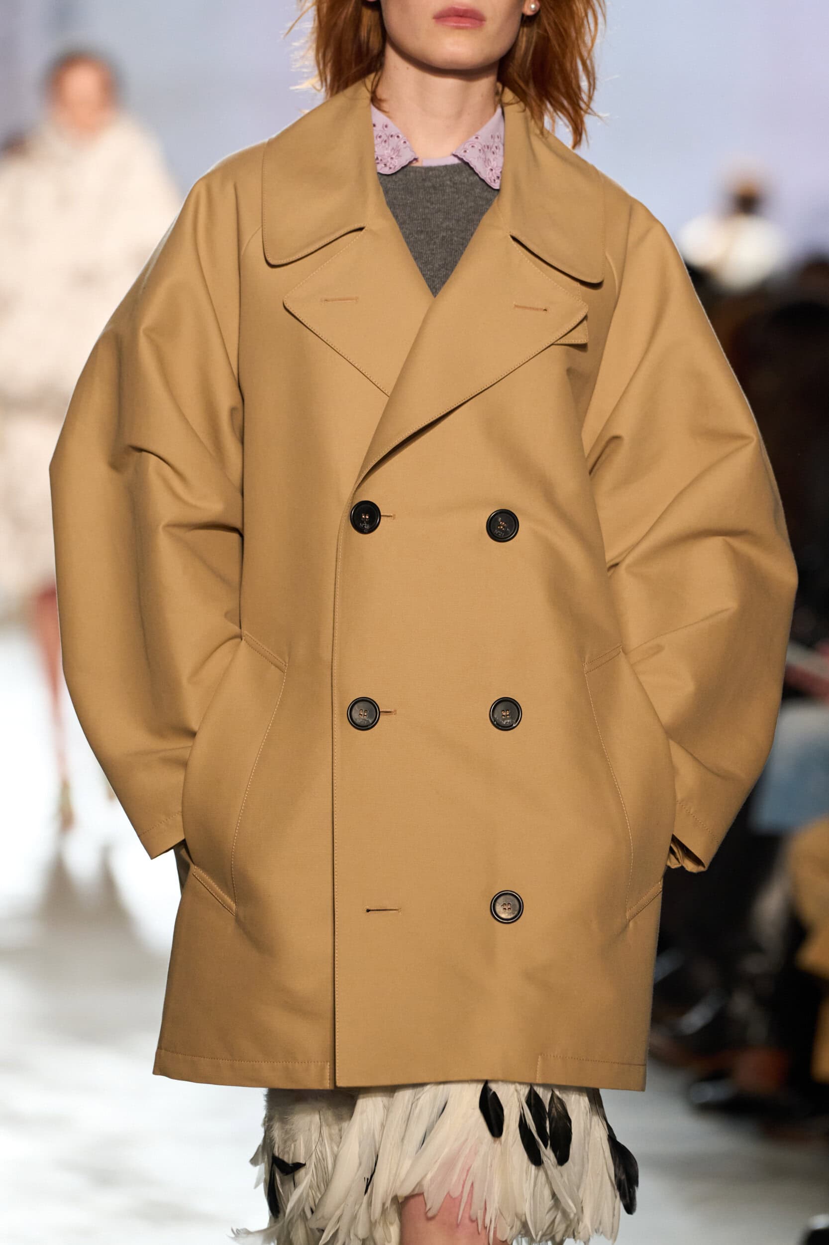 N 21 Fall 2025 Fashion Show Details