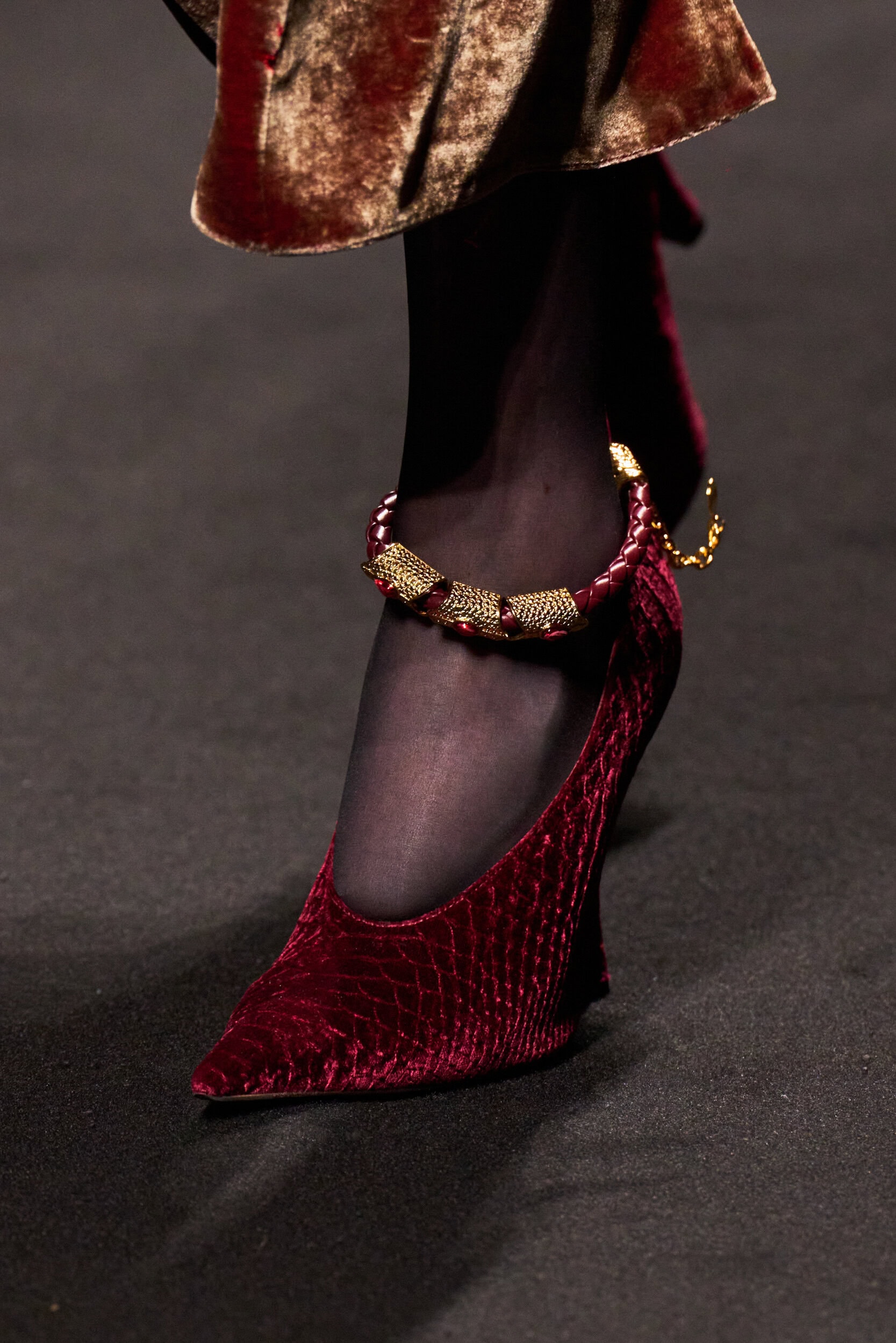 Roberto Cavalli Fall 2025 Fashion Show Details