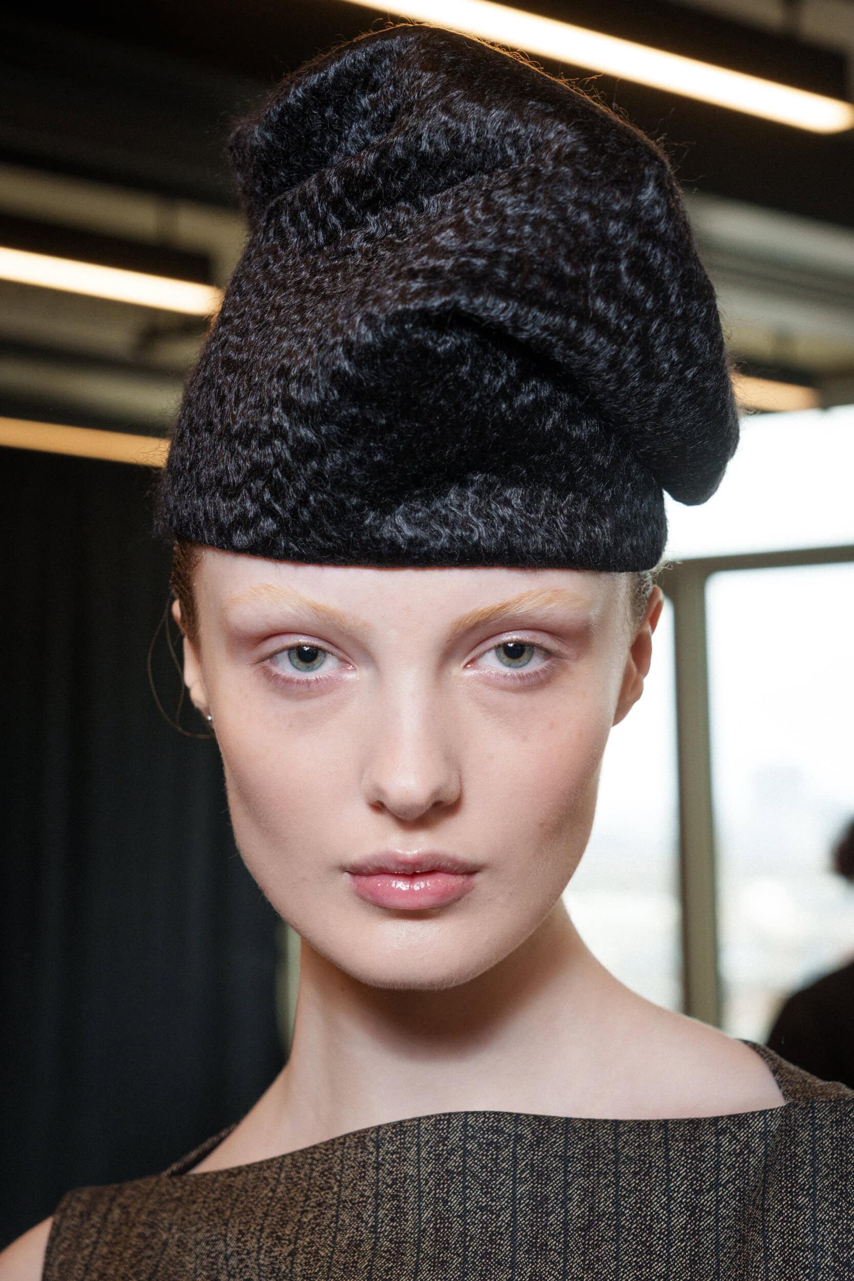 Roksanda Fall 2025 Fashion Show Backstage