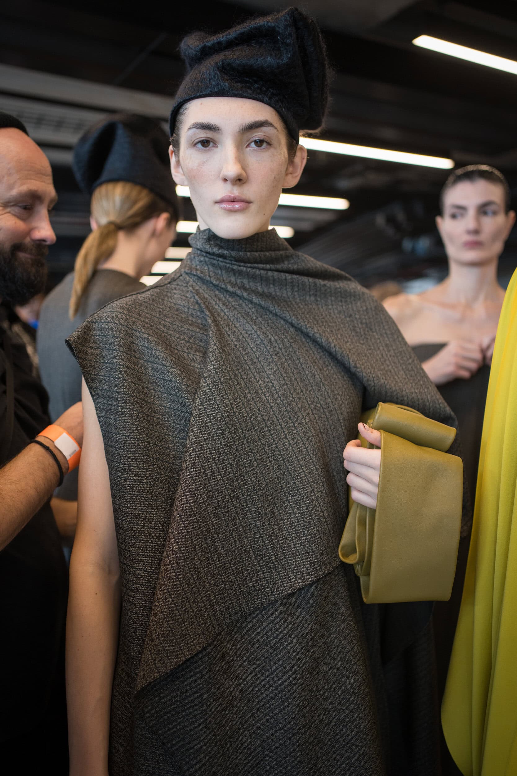 Roksanda Fall 2025 Fashion Show Backstage