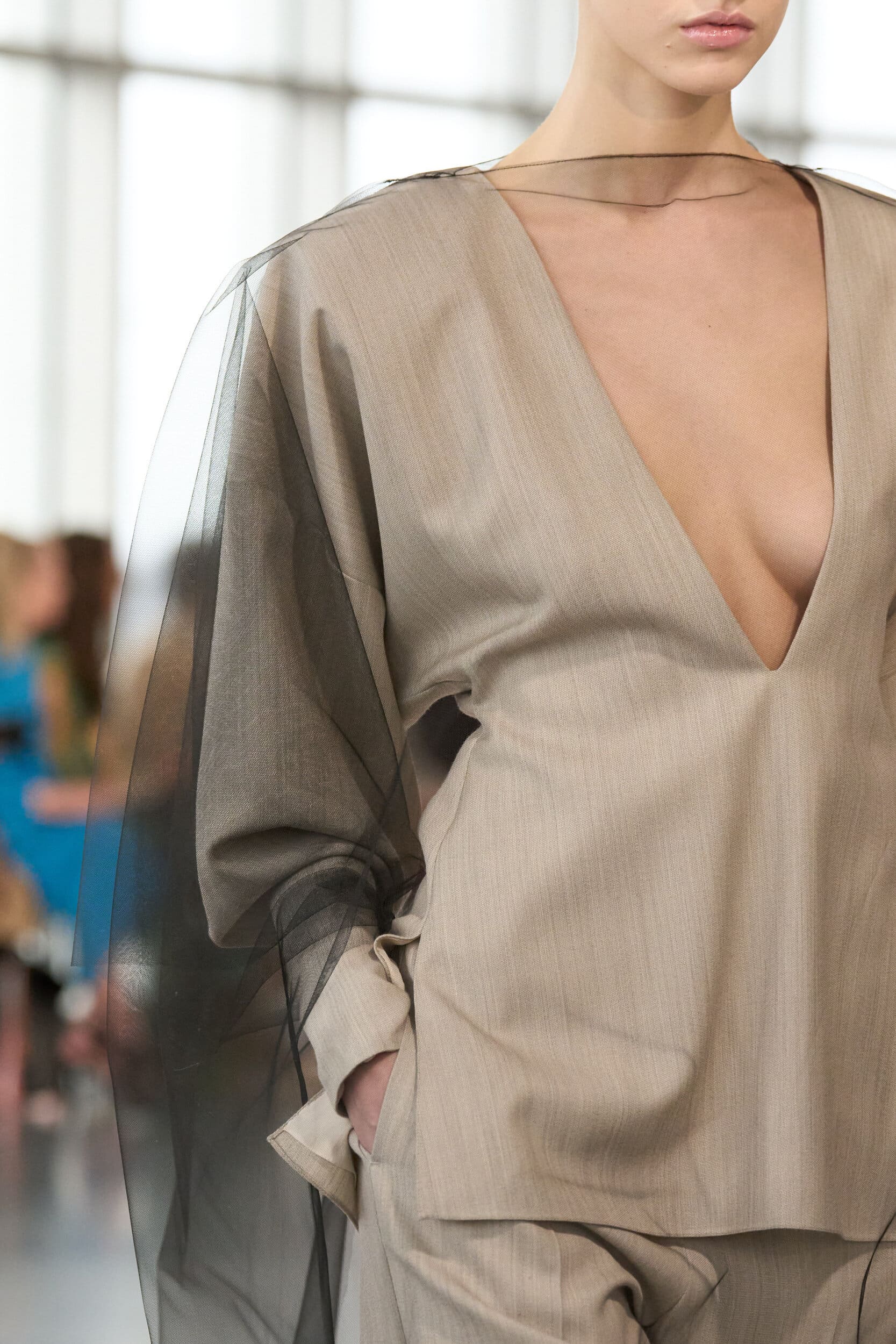 Roksanda Fall 2025 Fashion Show Details