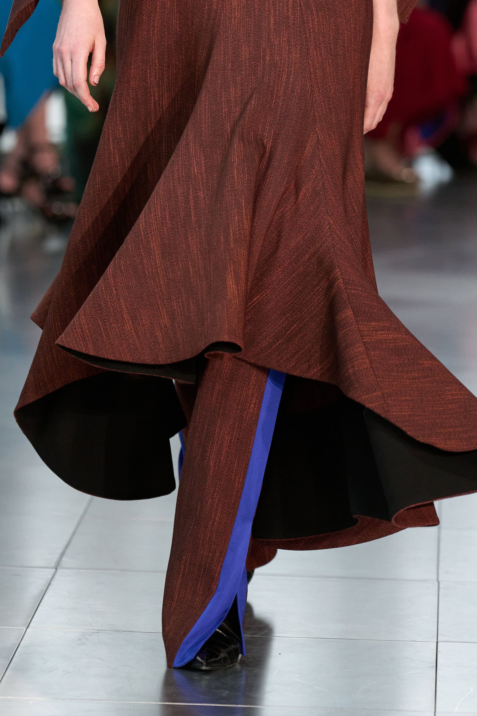 Roksanda Fall 2025 Fashion Show Details