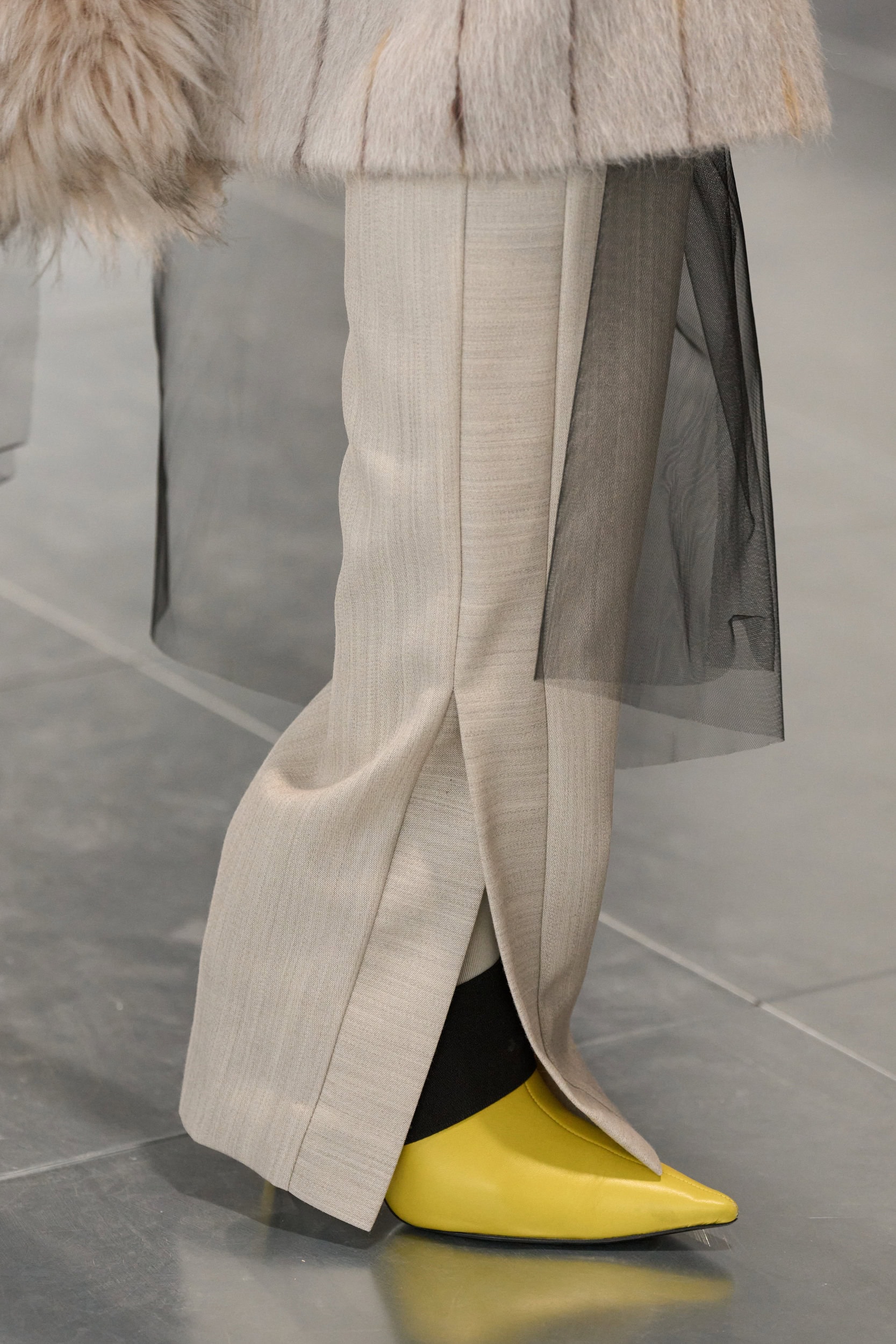 Roksanda Fall 2025 Fashion Show Details