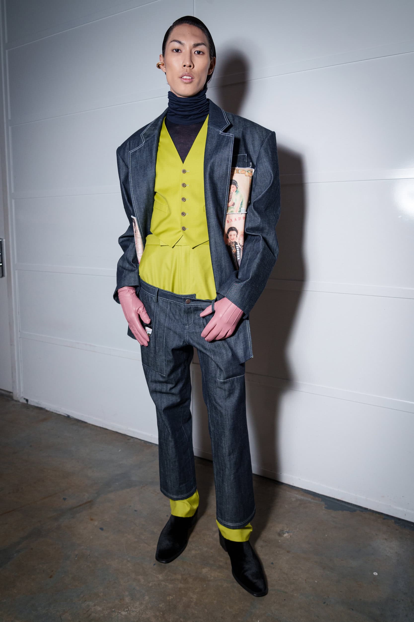 Shao  Fall 2025 Fashion Show Backstage