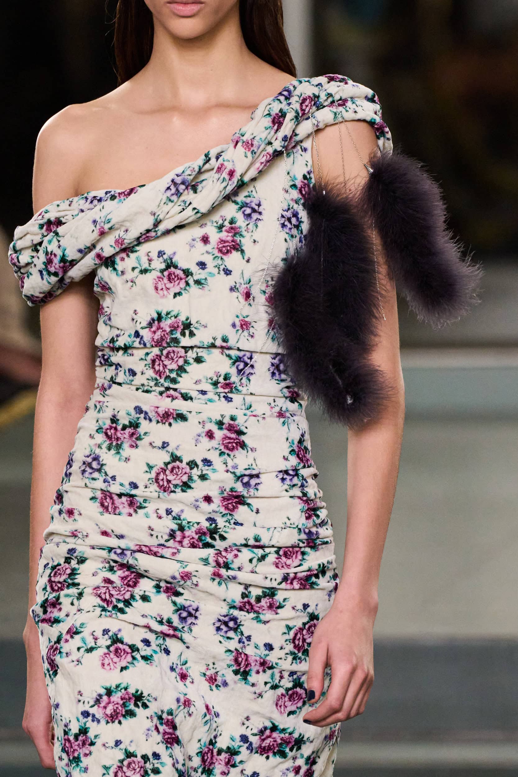 Tory Burch  Fall 2025 Fashion Show Details