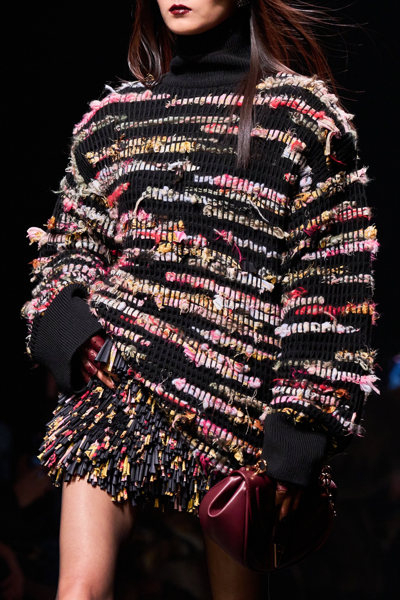 Versace Fall 2025 Fashion Show Details