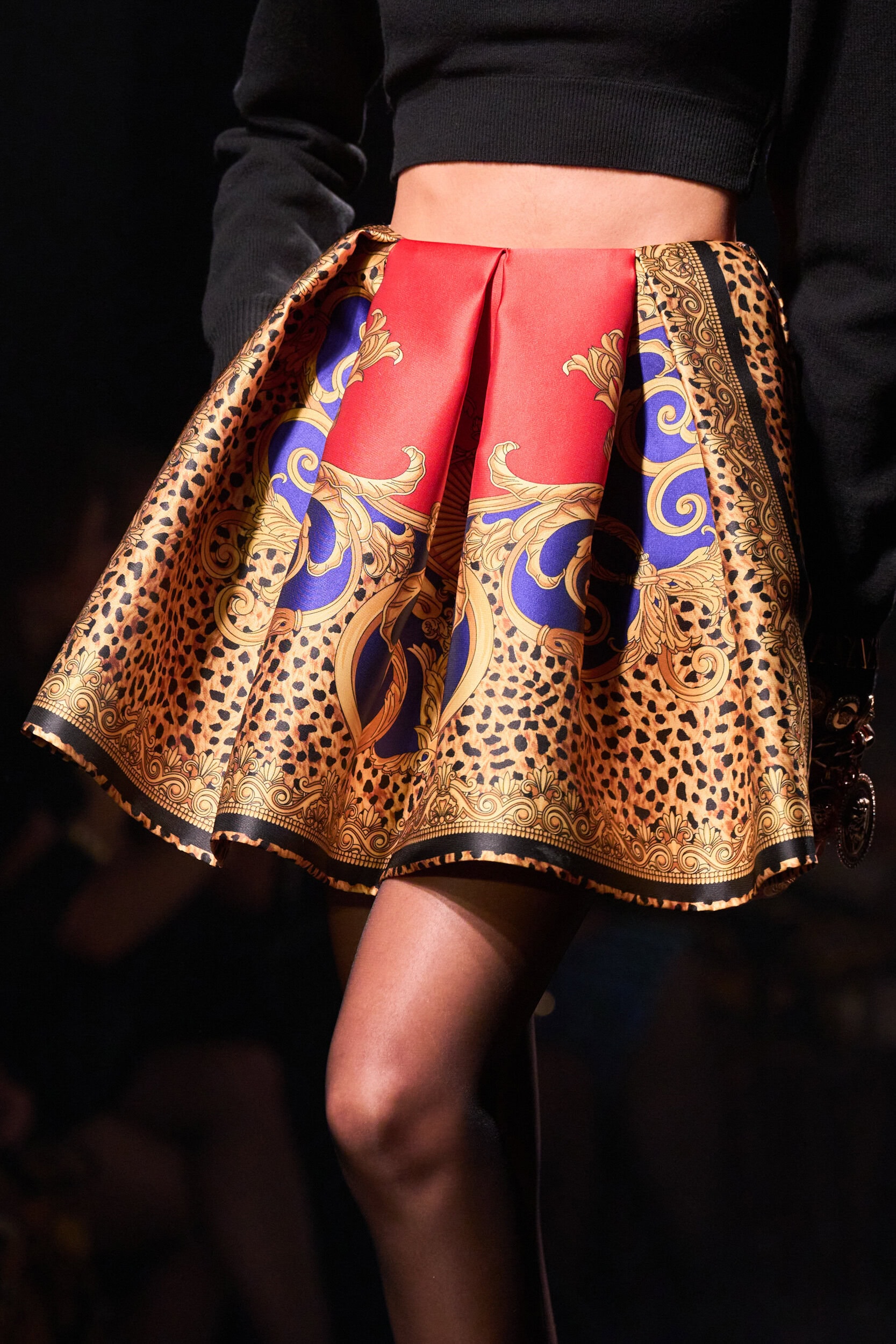 Versace Fall 2025 Fashion Show Details